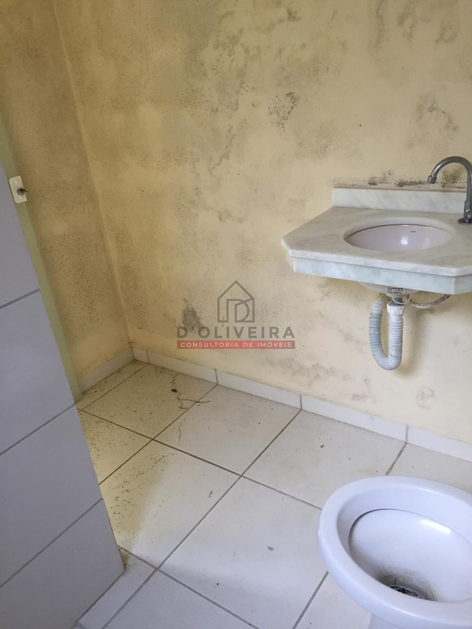 Prédio à venda no Jardim Guaraú - Peruíbe - SP