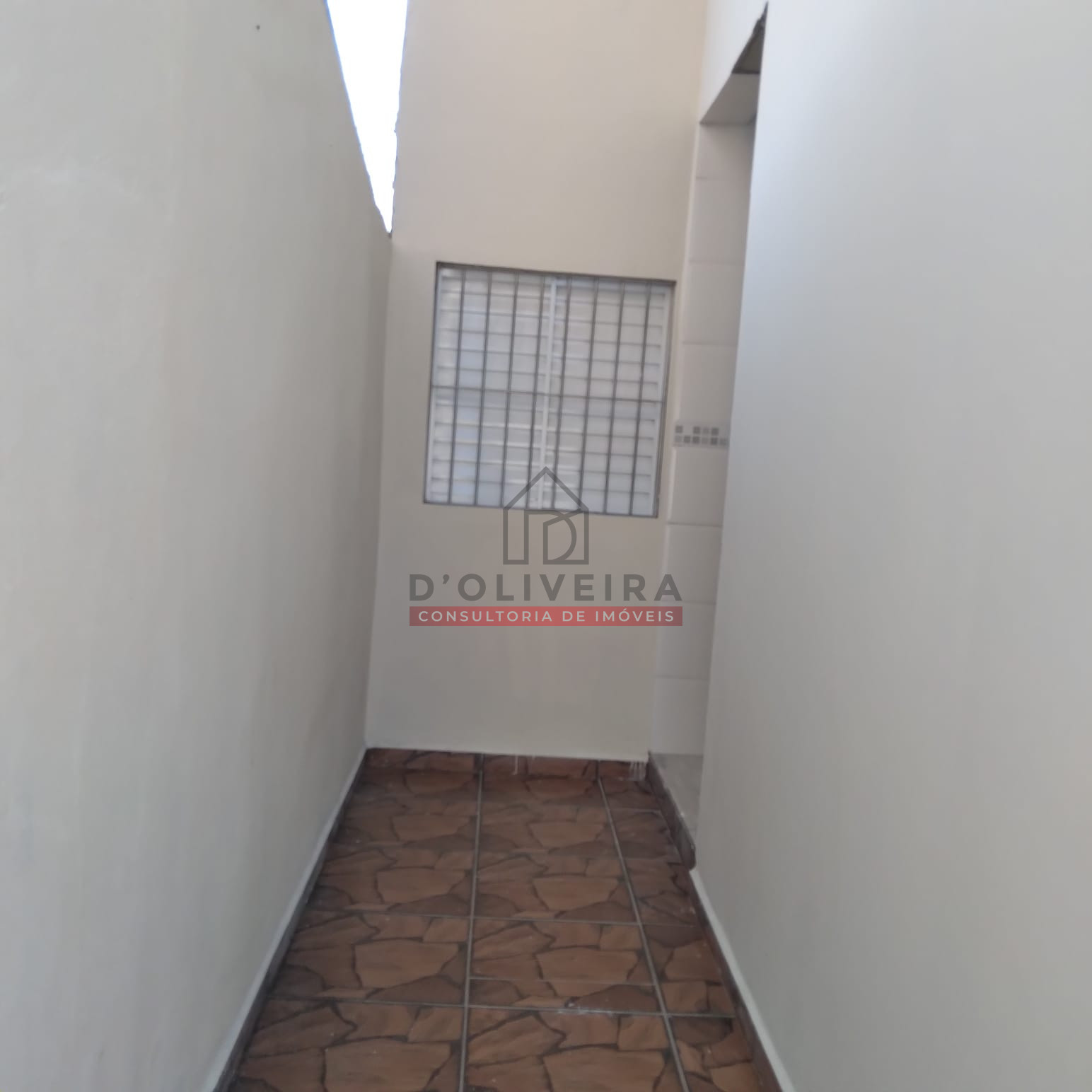 Casa térrea a venda no Bairro Caraguava - Peruíbe - SP