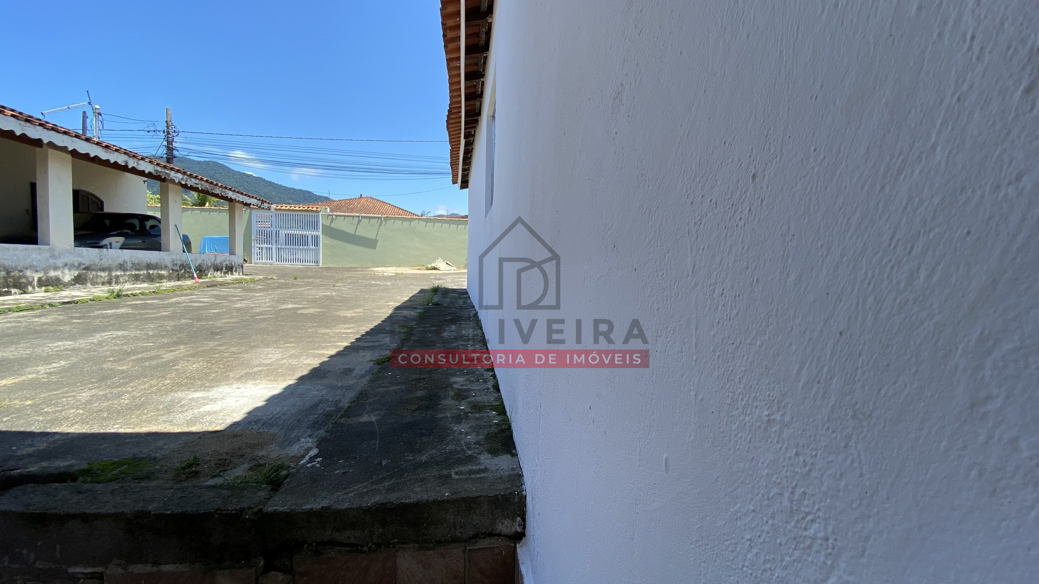 Casa ampla a venda no Bairro Jardim Itatins - Peruíbe - SP