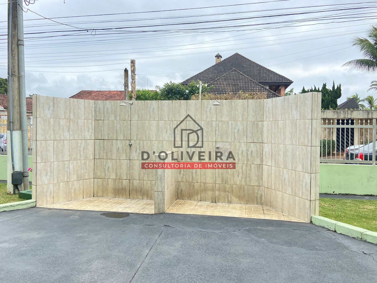 Apartamento para venda e aluguel com 2 quartos no Centro - Peruíbe - SP