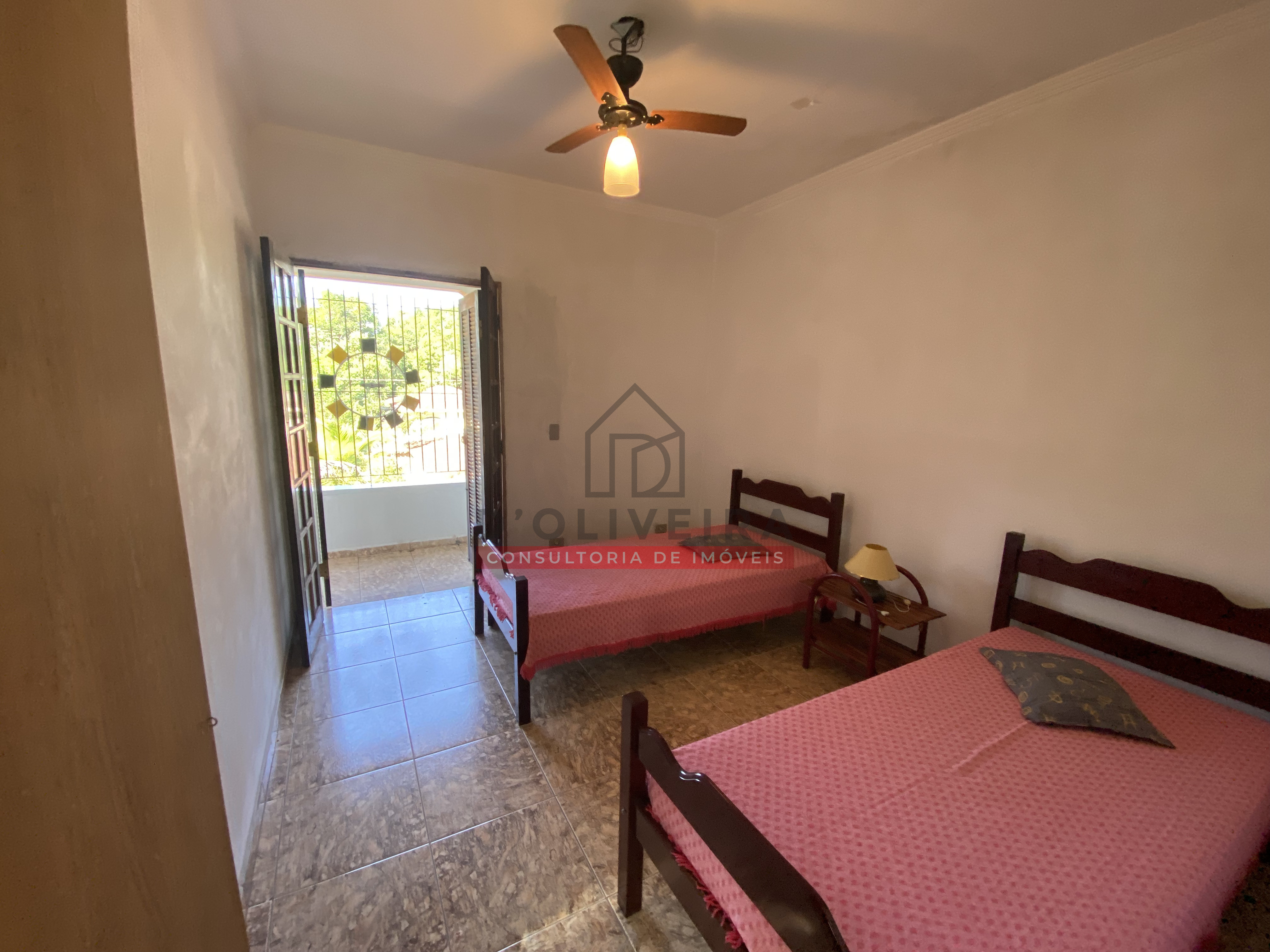 Sobrado com 360m² de terreno à venda no Bairro Estância Santa Gabriela - Peruíbe - SP