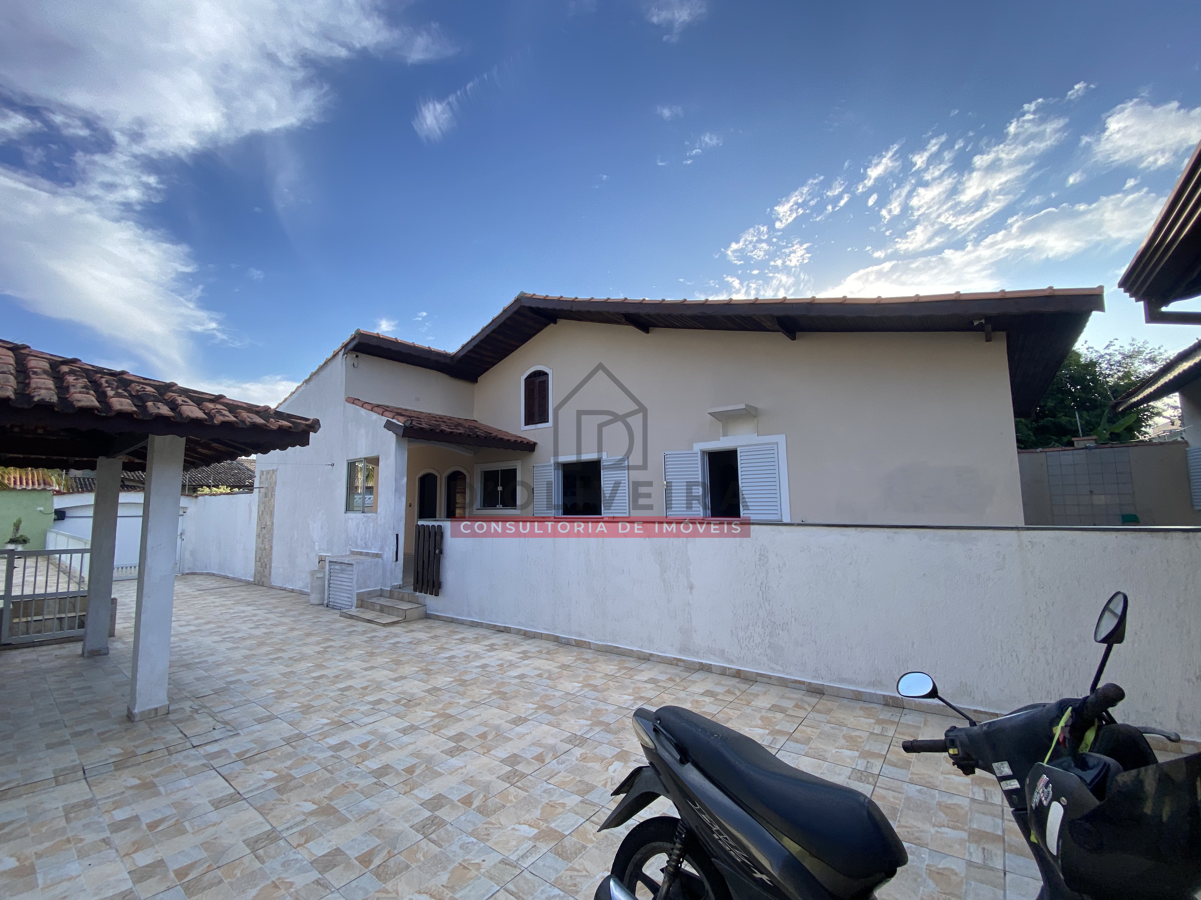 Casa com edícula à venda no Jardim Casablanca - Peruíbe - SP