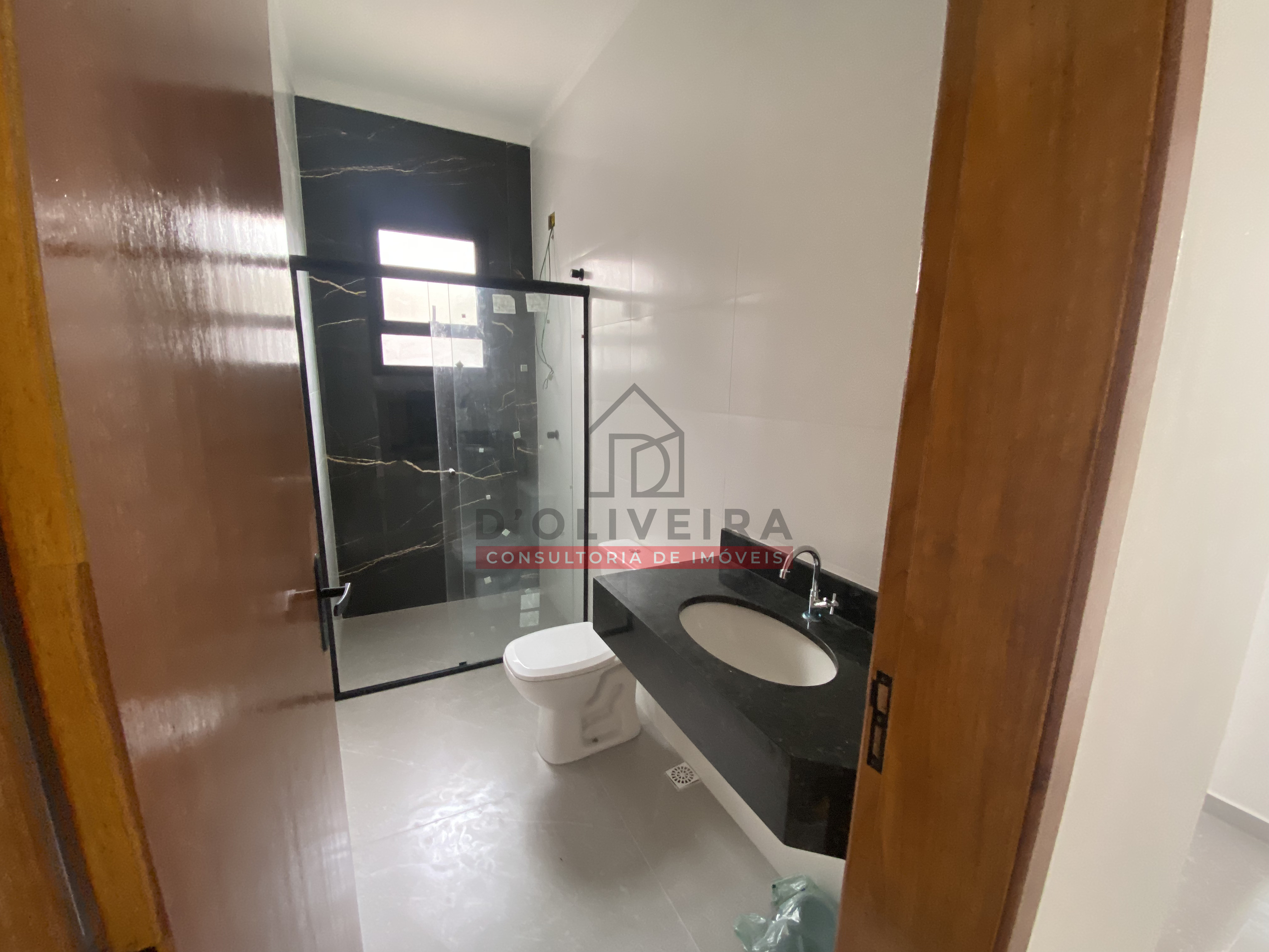 Casa moderna com piscina à venda na Cidade Nova Peruíbe - Peruíbe - SP