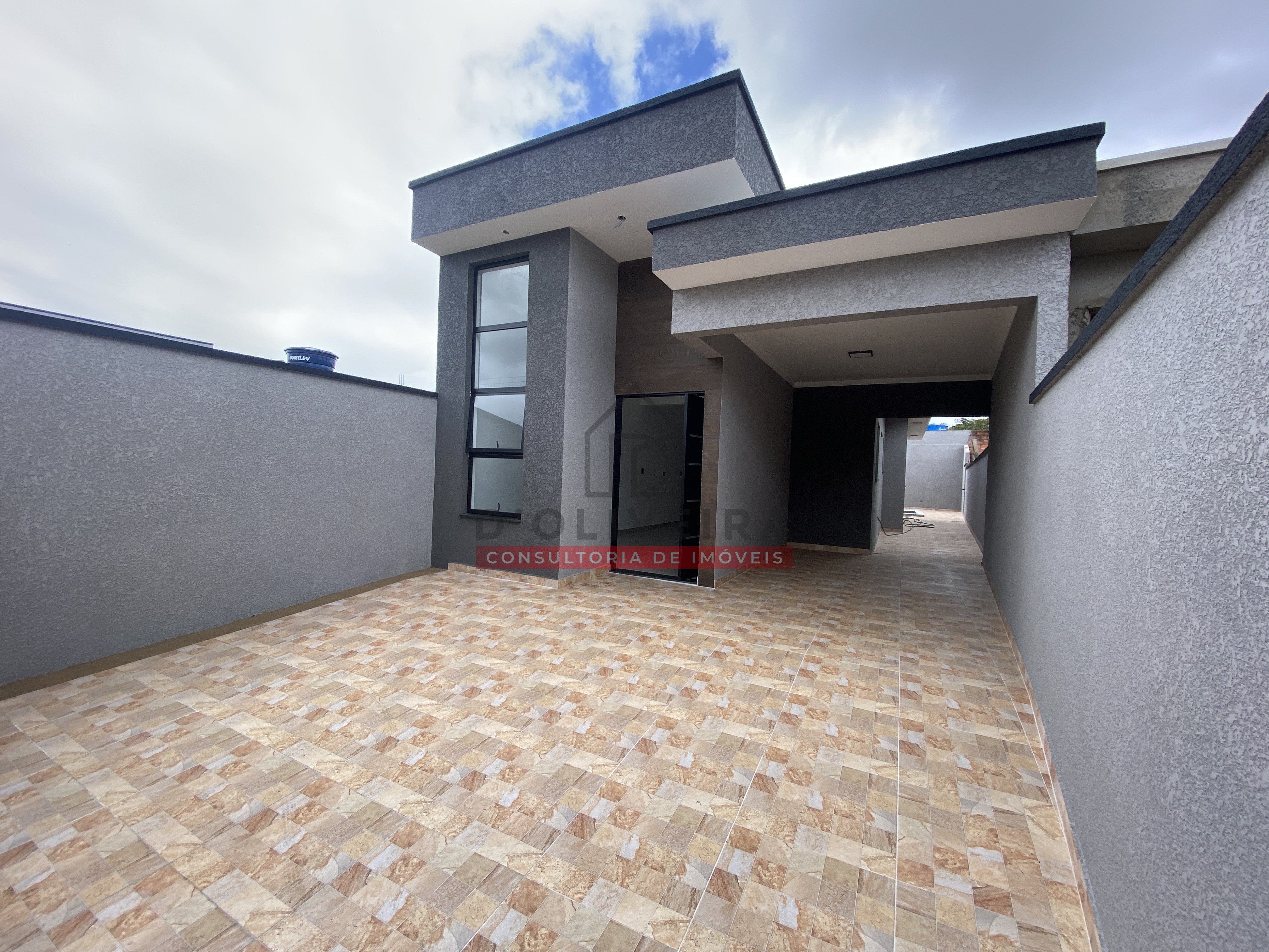 Casa moderna com piscina à venda na Cidade Nova Peruíbe - Peruíbe - SP