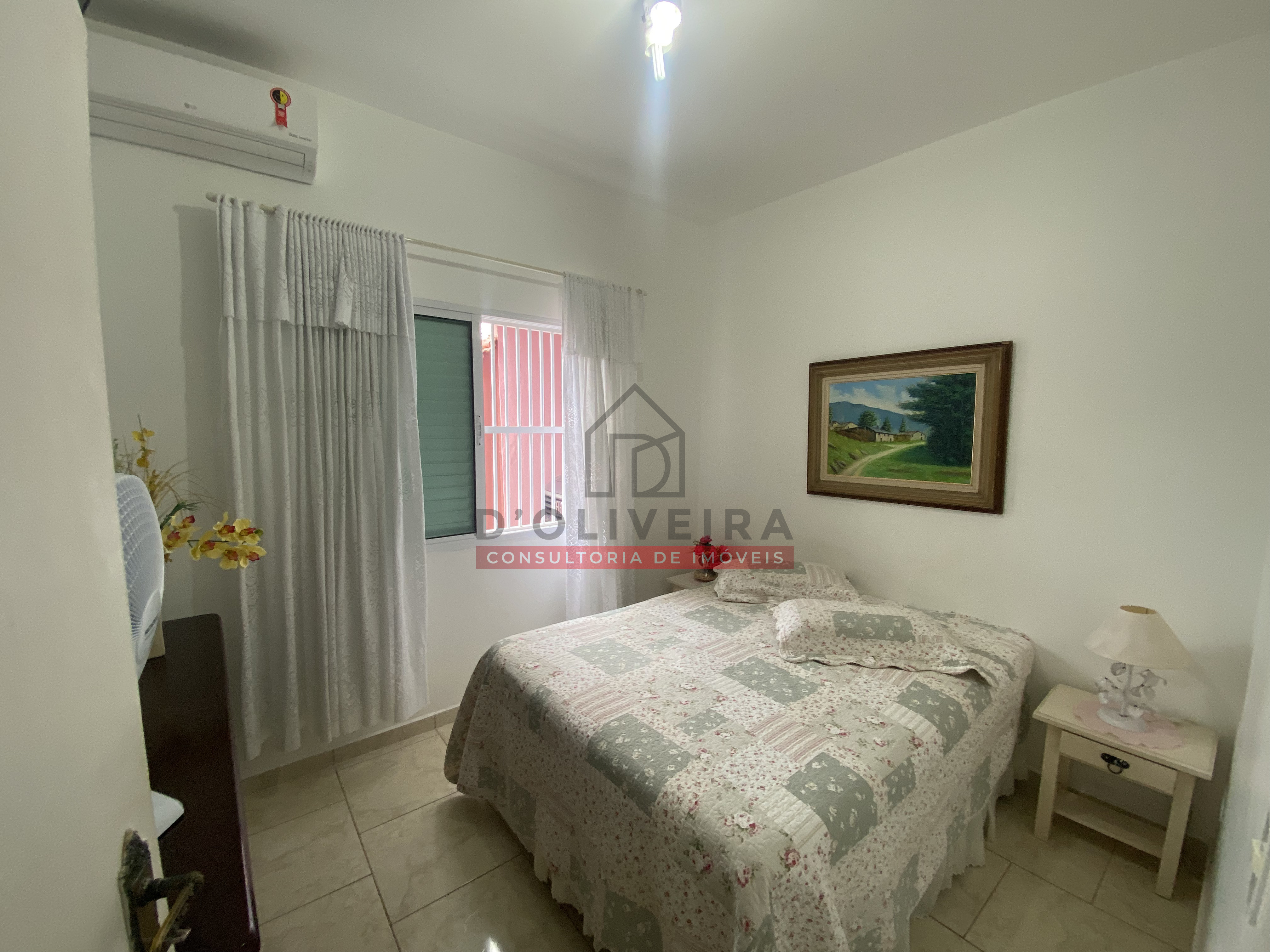 Casa com piscina e área gourmet à venda no Balneário Oásis - Peruíbe - SP