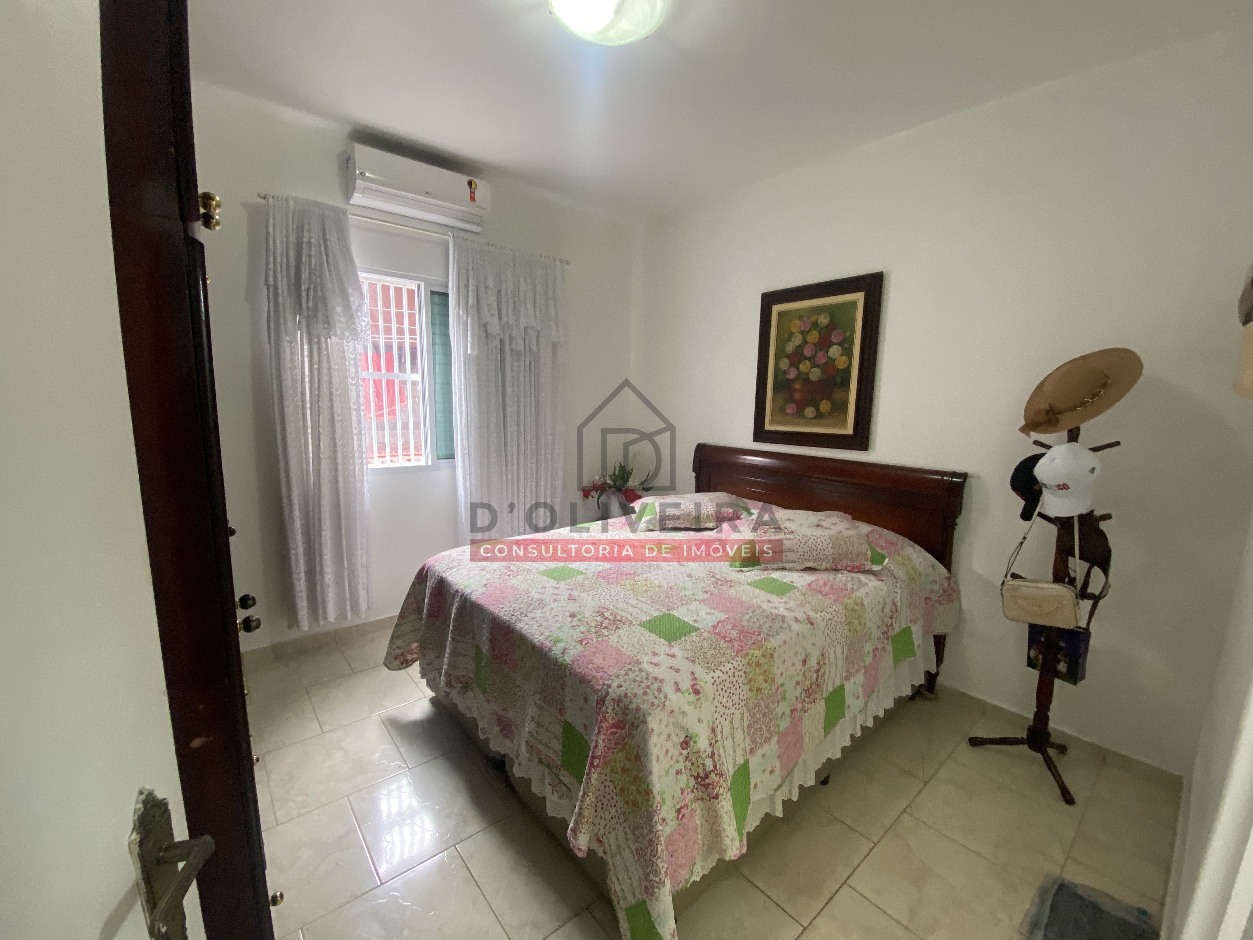 Casa com piscina e área gourmet à venda no Balneário Oásis - Peruíbe - SP