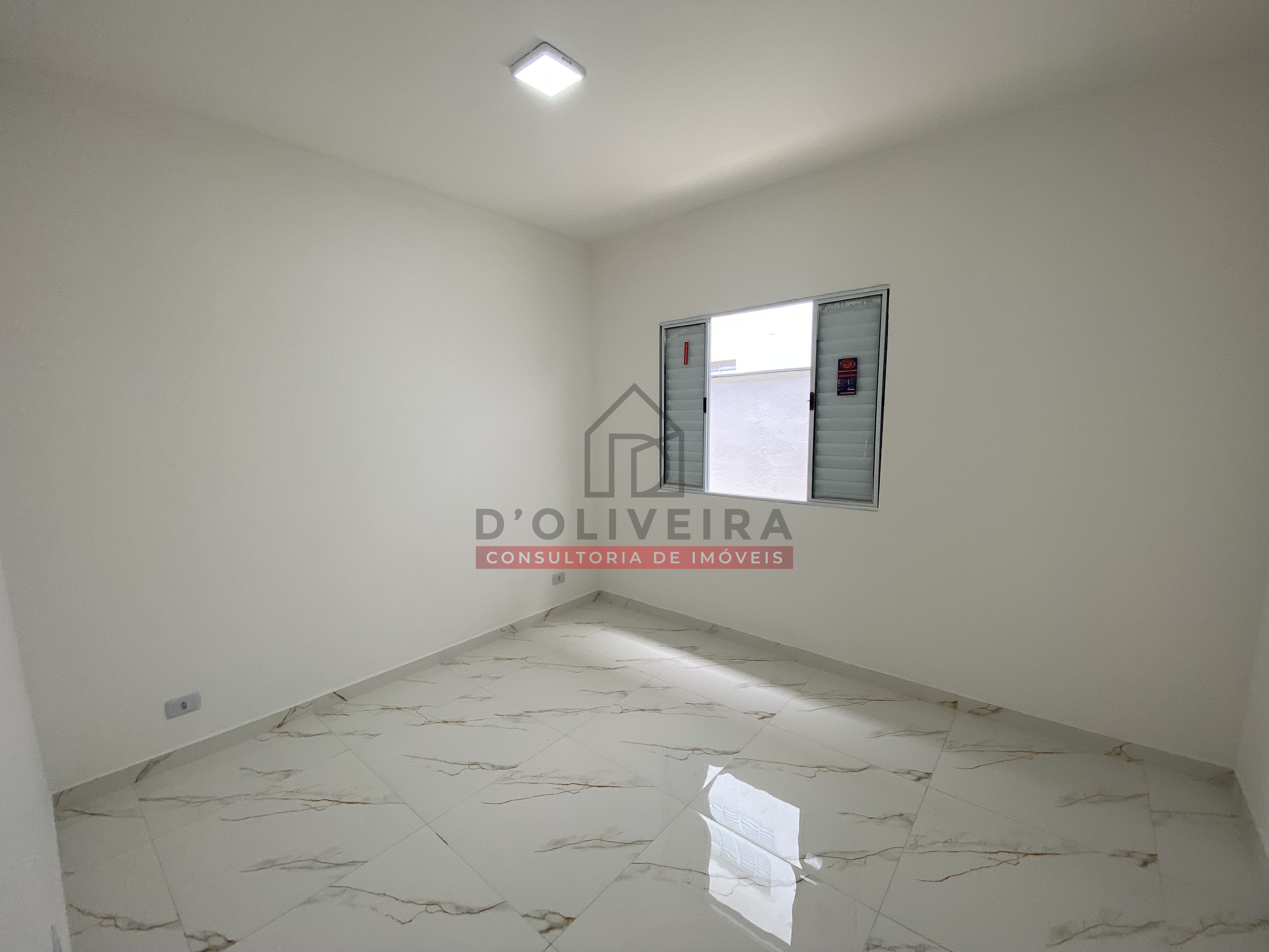 Casa com piscina e churrasqueira à venda no Bairro Flora Rica - Peruíbe - SP