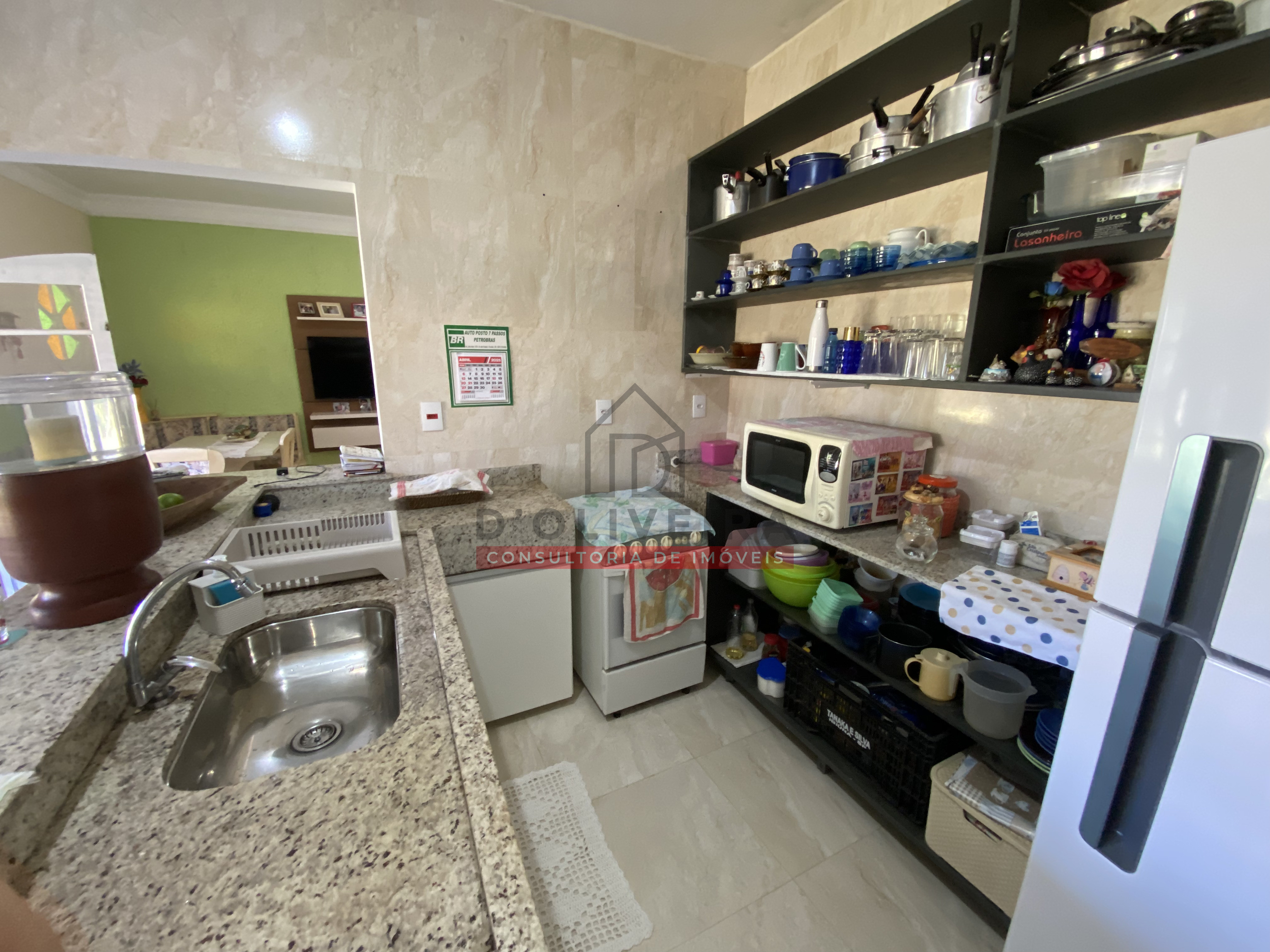 Casa em três terrenos à venda na Estância São Marcos - Peruíbe - SP