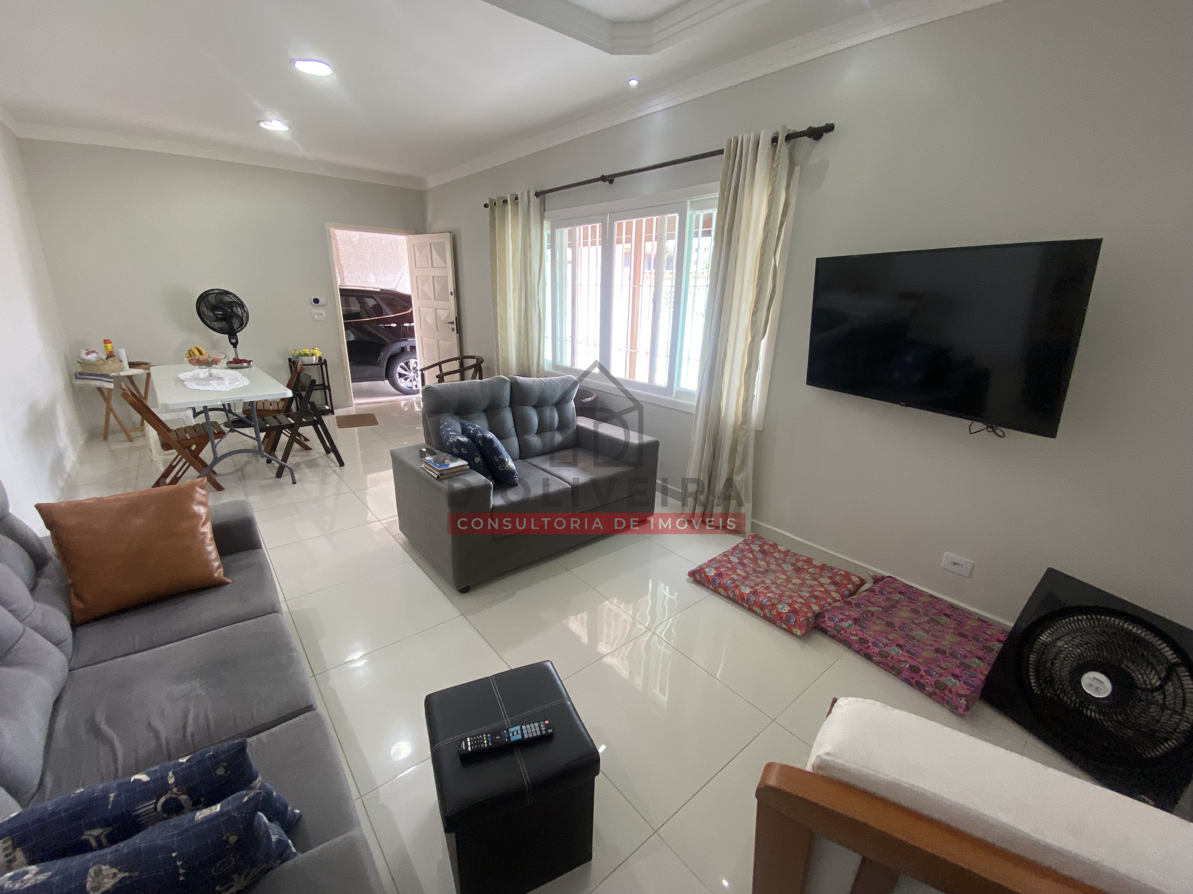 Casa com piscina e churrasqueira à venda no Jardim Barra de Jangadas - Peruíbe - SP