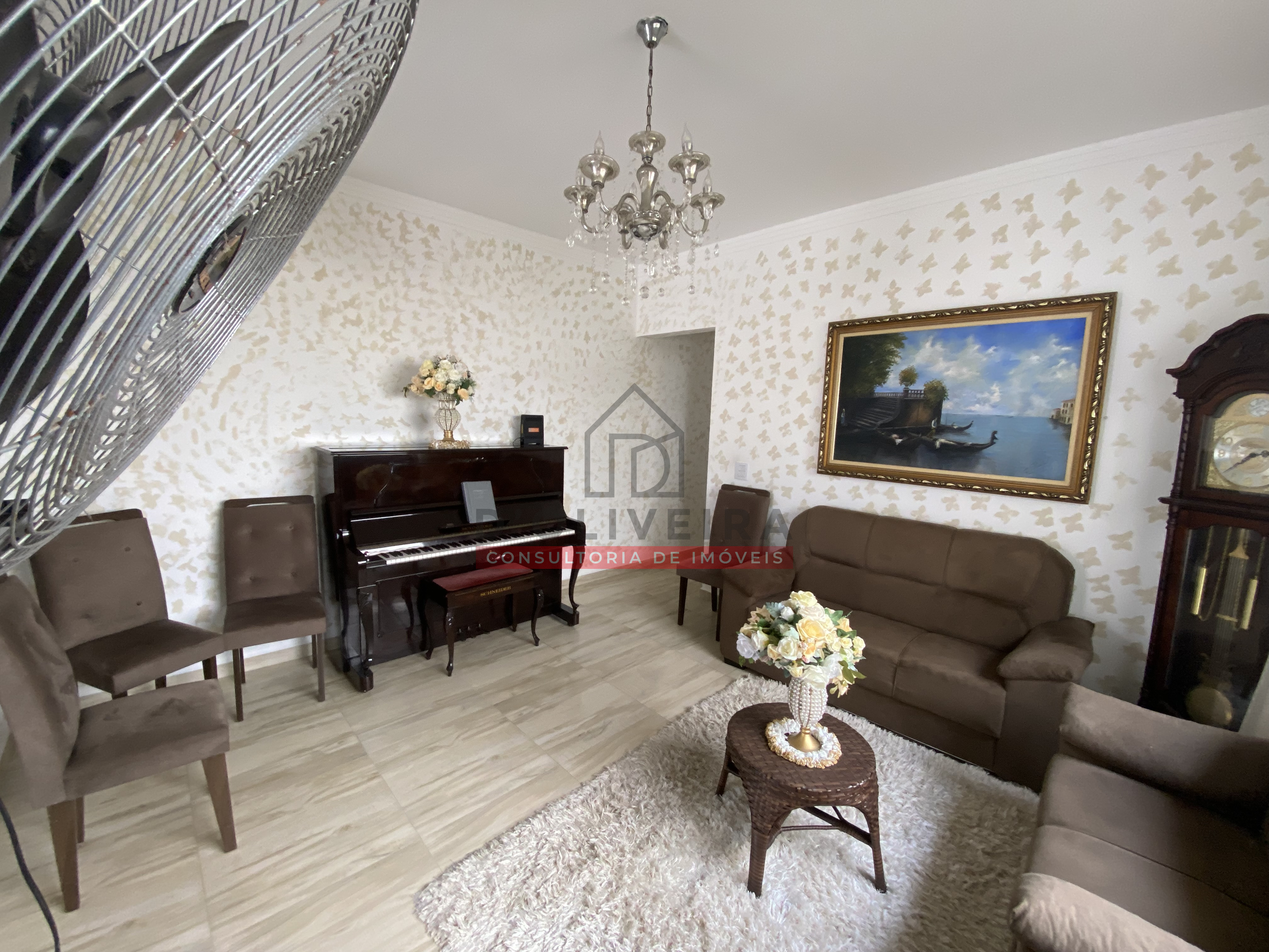 Casa com piscina e churrasqueira à venda no Bairro Parque D'aville - Peruíbe - SP