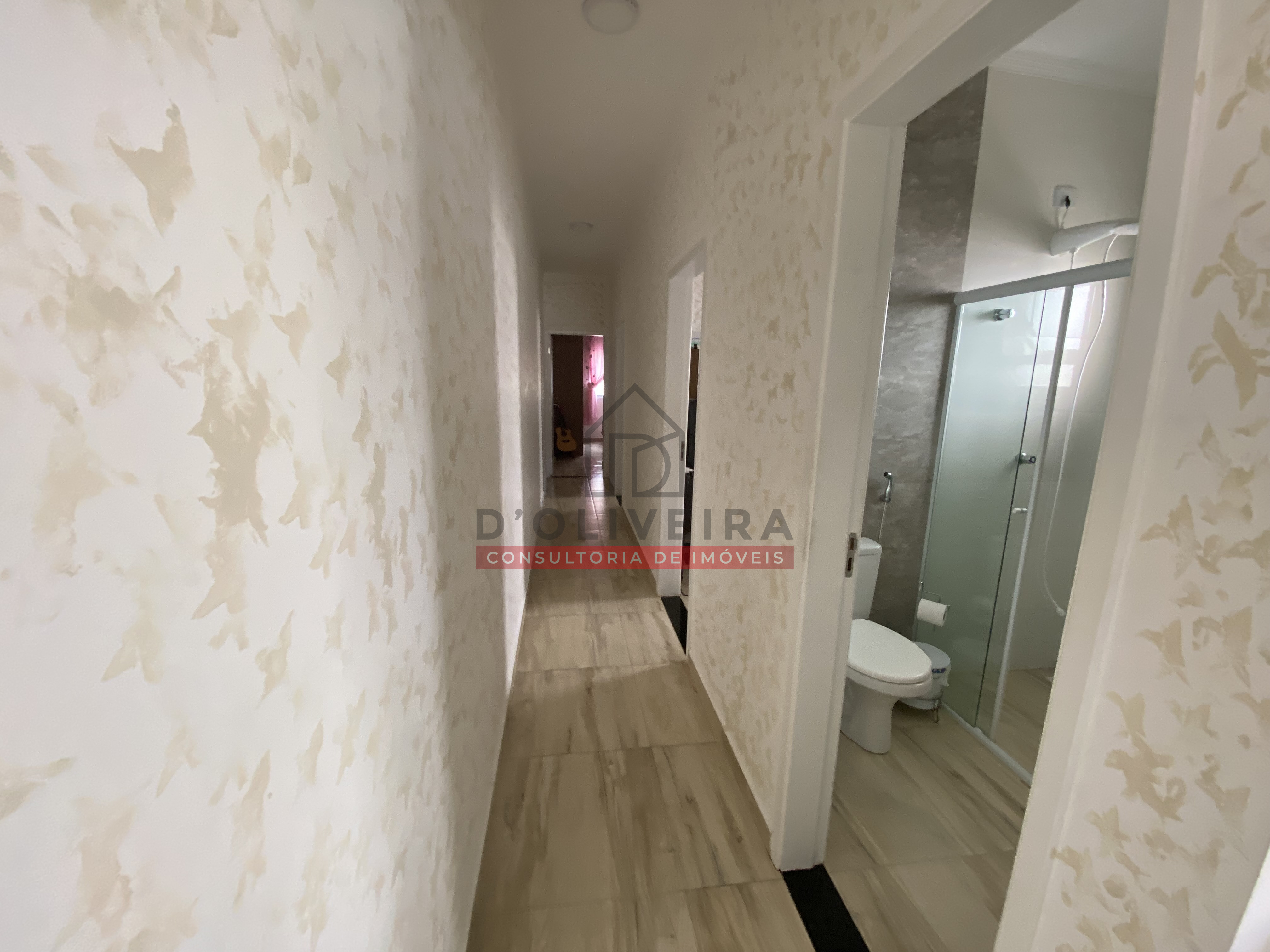 Casa com piscina e churrasqueira à venda no Bairro Parque D'aville - Peruíbe - SP