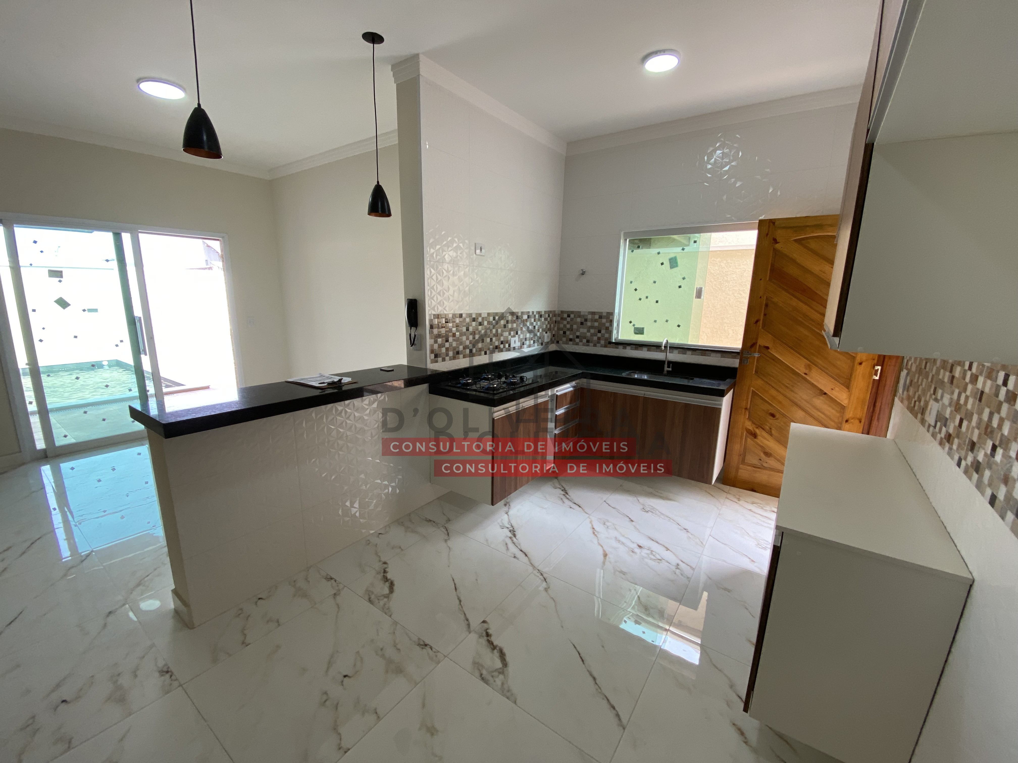 Casa geminada com piscina à venda no Flora Rica 2 - Peruíbe - SP