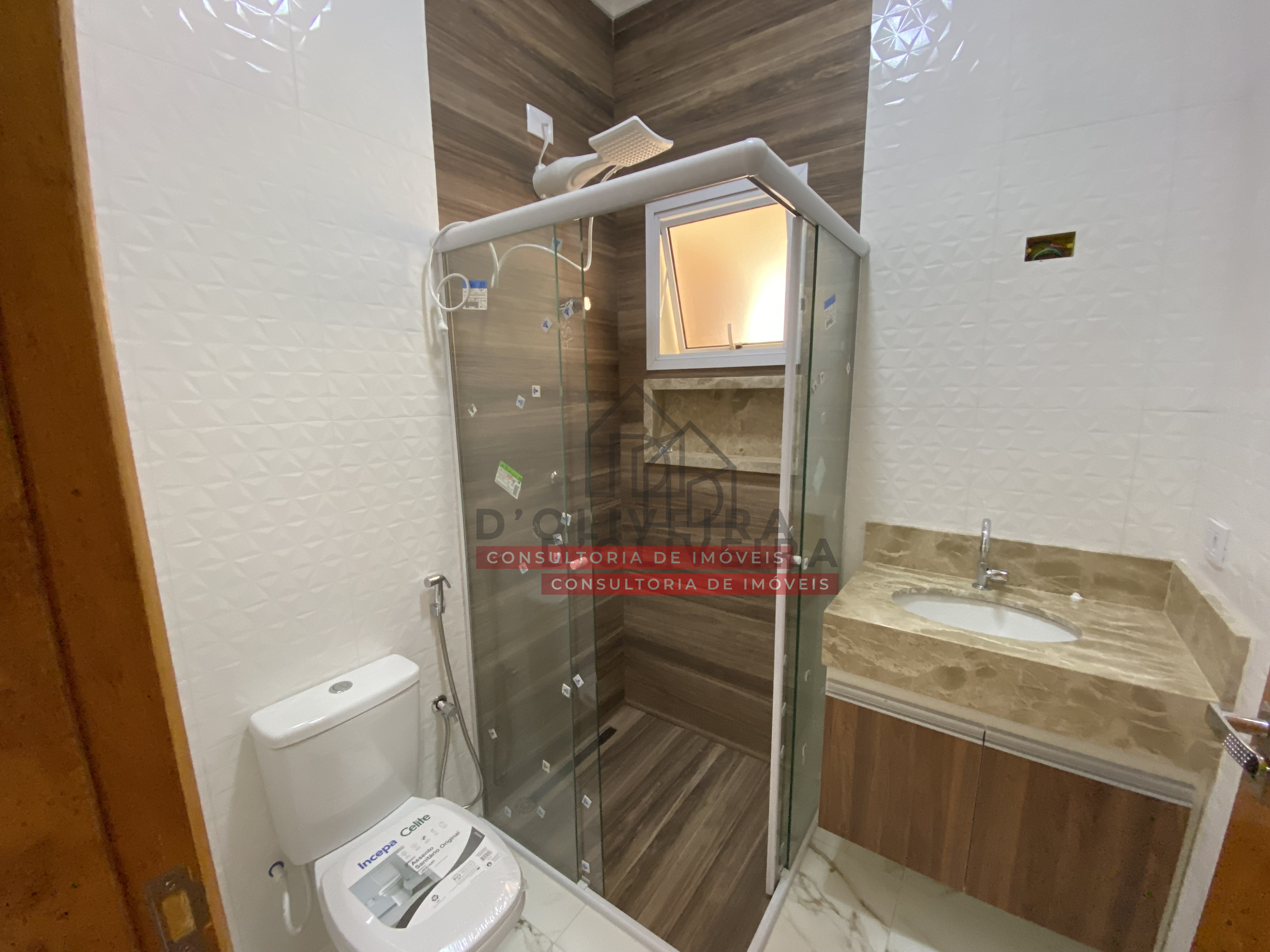 Casa geminada com piscina à venda no Flora Rica 2 - Peruíbe - SP