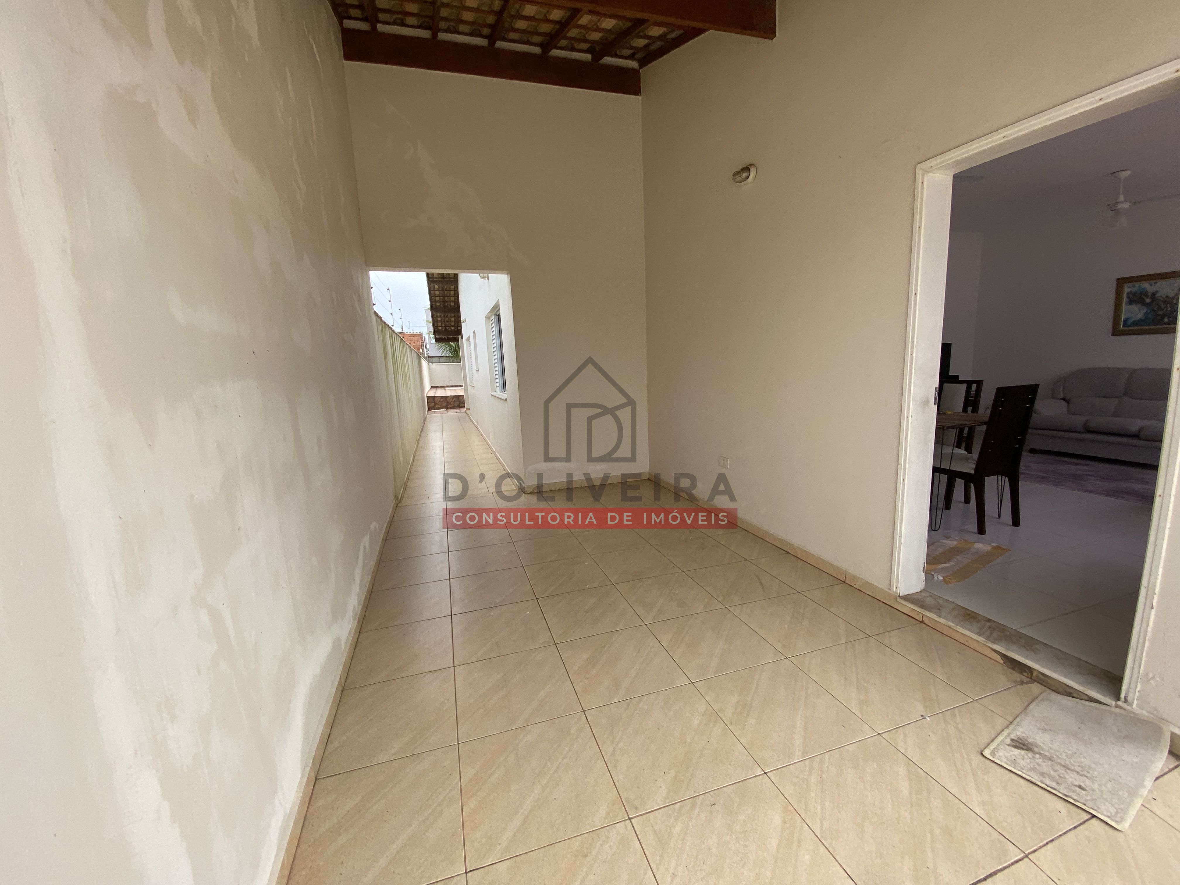 Casa com térrea com piscina à venda no Maria Helena Novaes - Peruíbe - SP