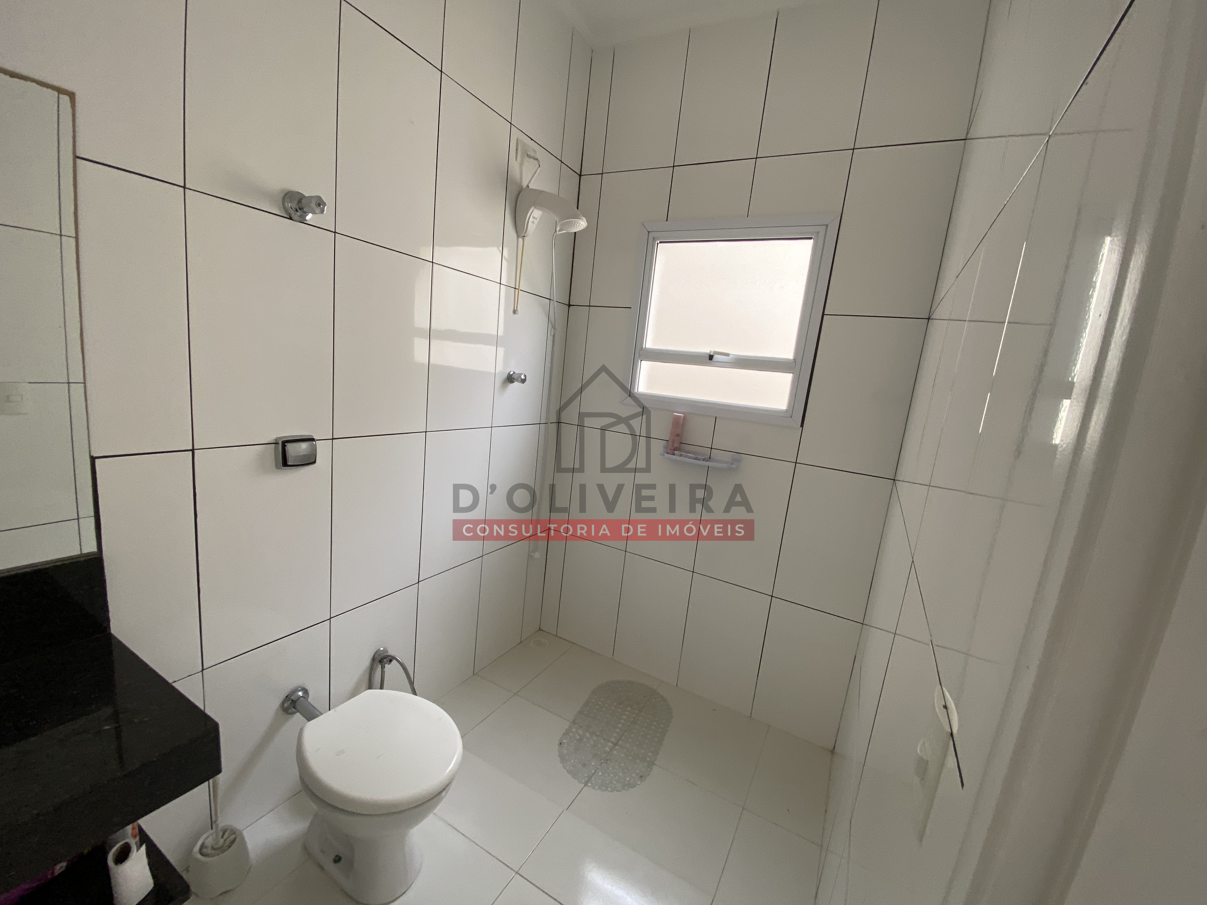 Casa com térrea com piscina à venda no Maria Helena Novaes - Peruíbe - SP