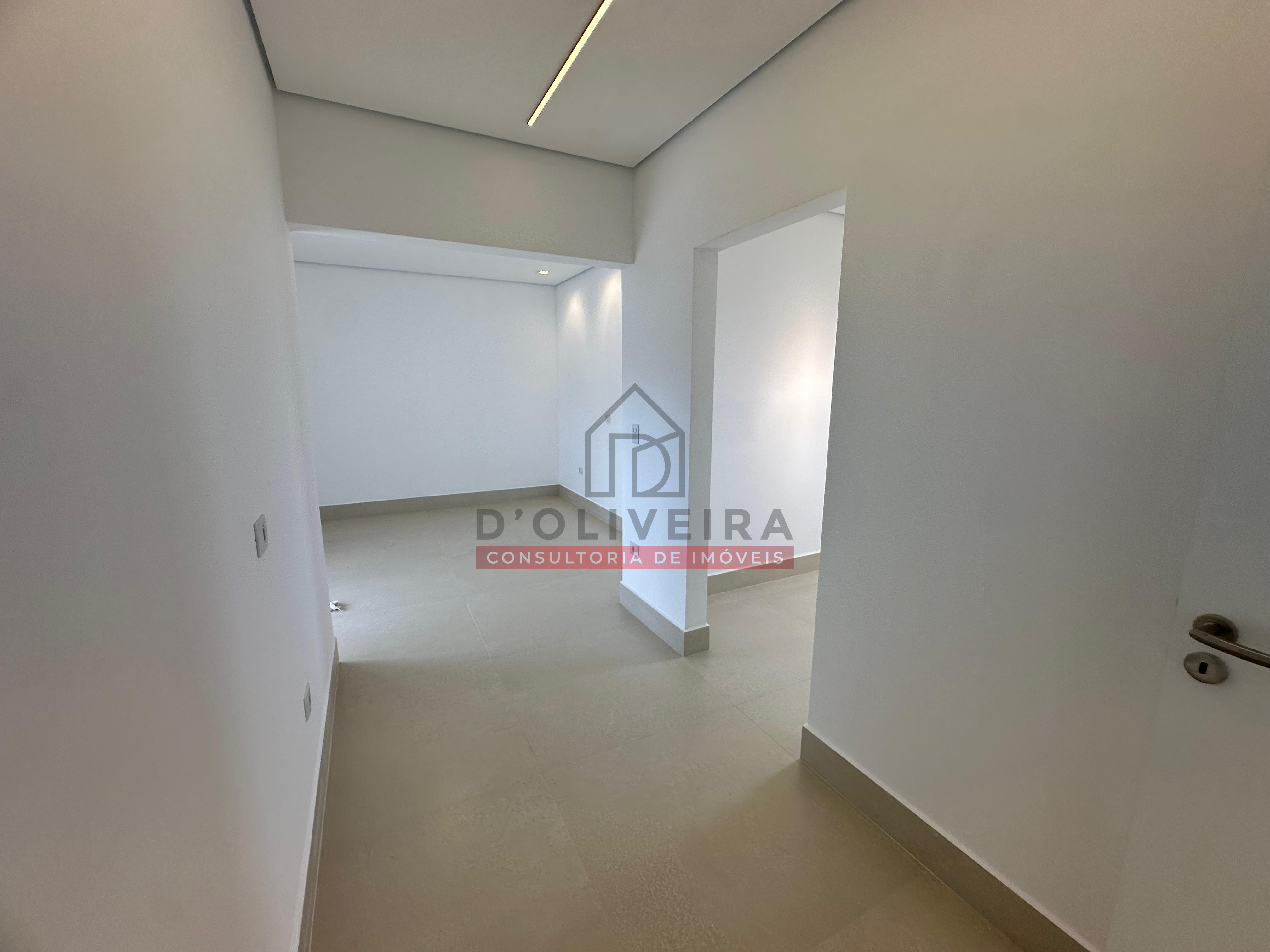 Sobrado moderno com piscina e churrasqueira no condomínio Flora Rica - Peruíbe - SP