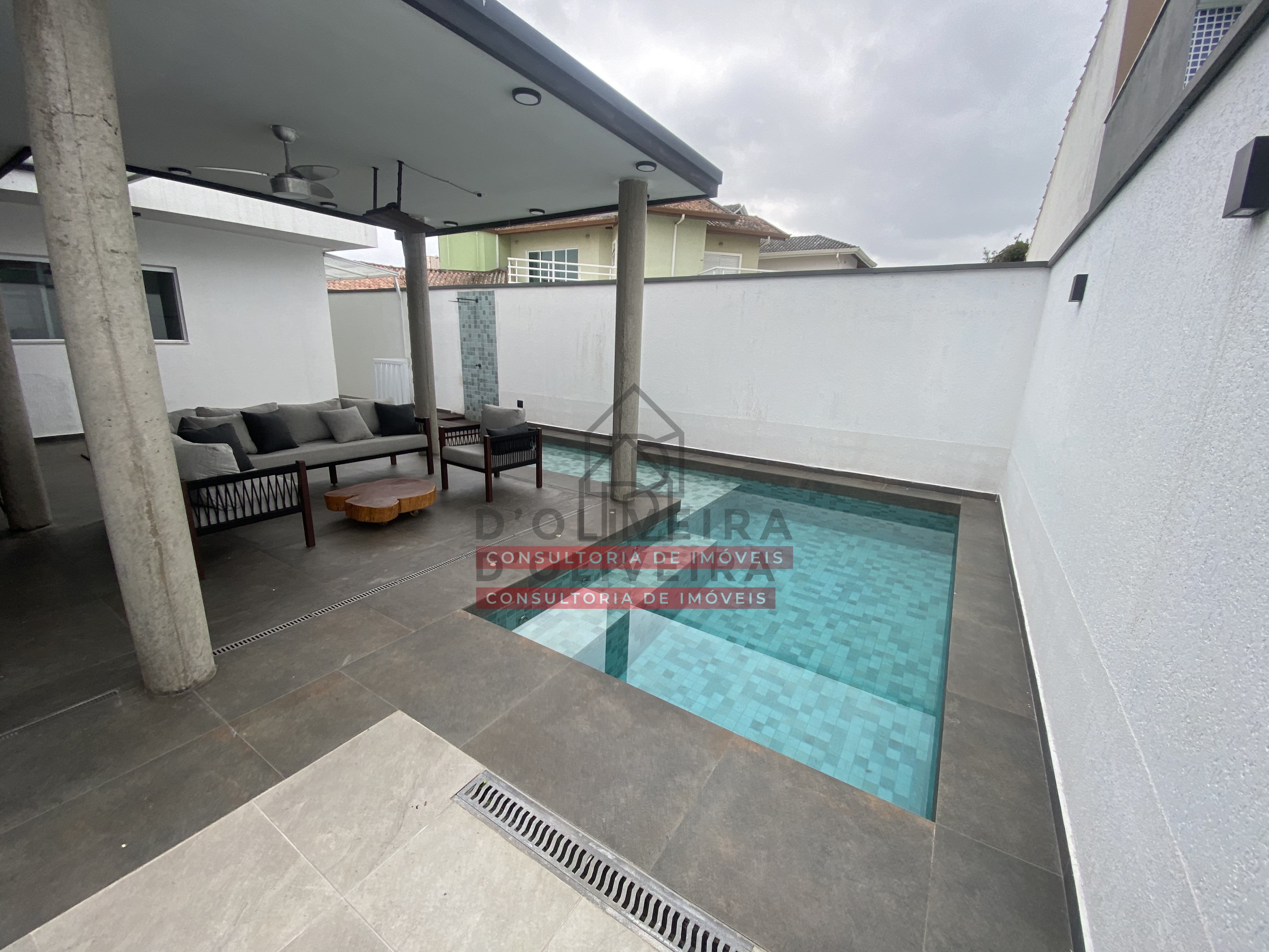 Sobrado à venda no Condomínio Três Marias - Peruíbe - SP