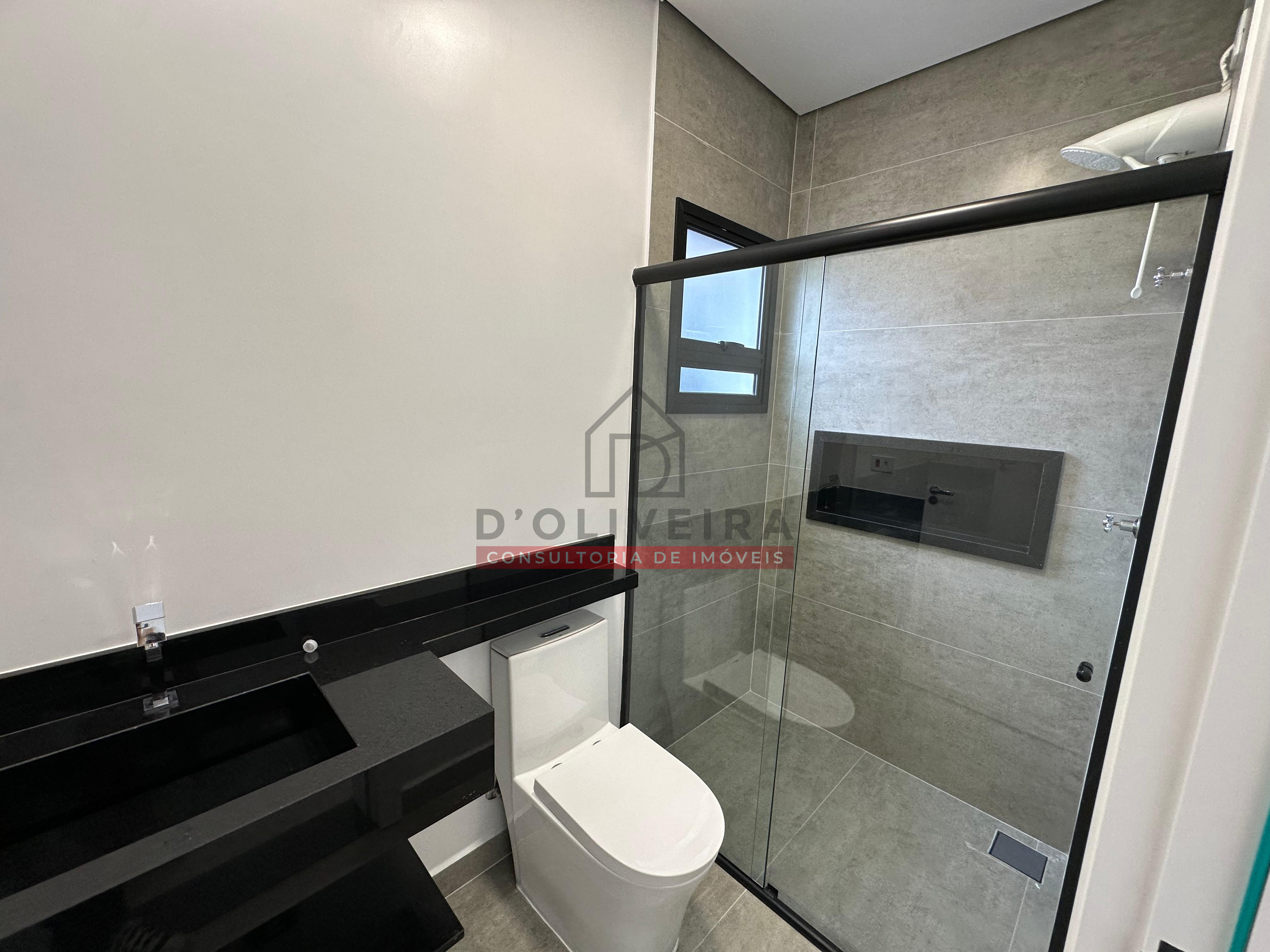 Sobrado com piscina e churrasqueira no condomínio Flora Rica - Peruíbe - SP