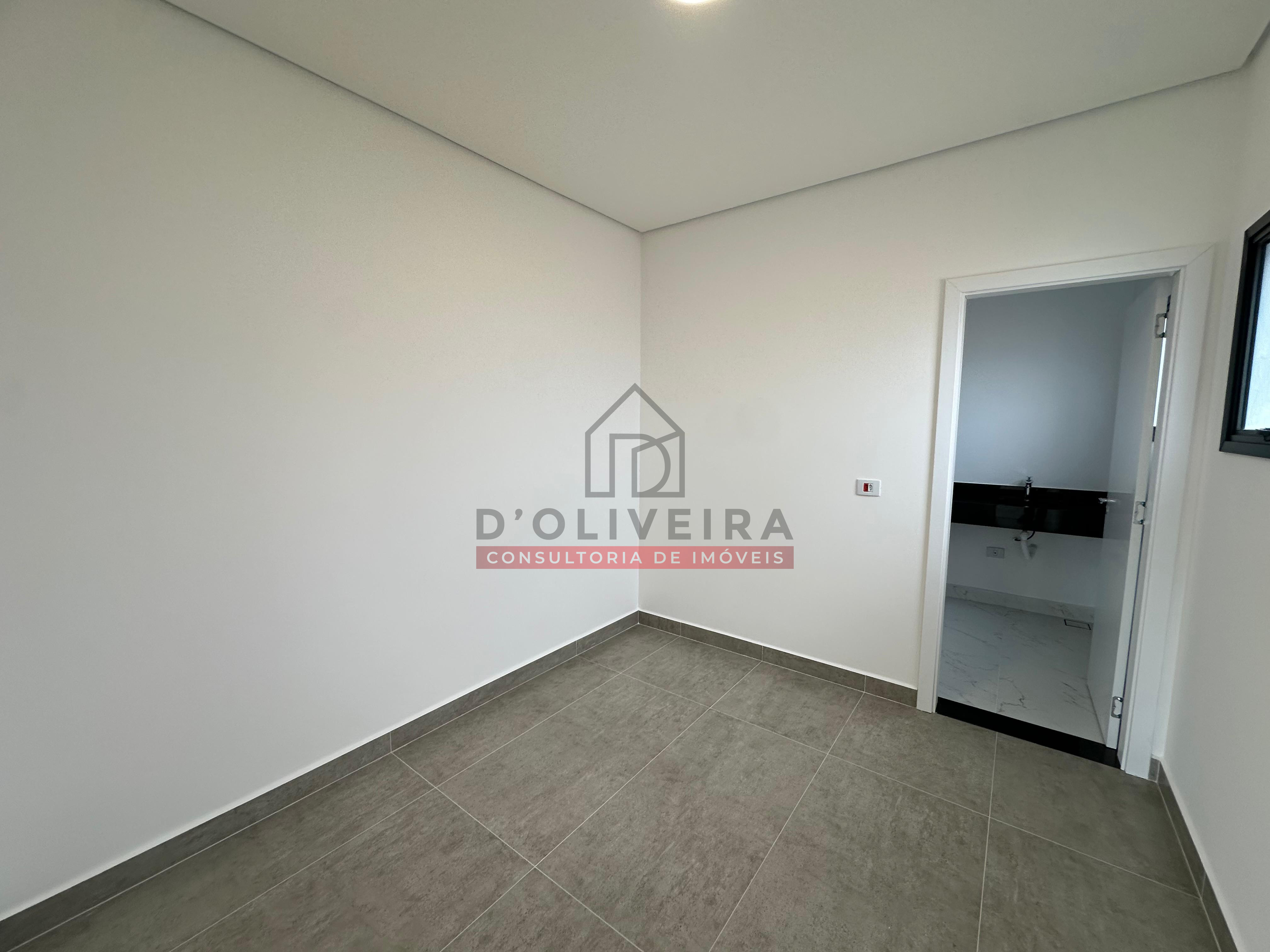 Sobrado com piscina e churrasqueira no condomínio Flora Rica - Peruíbe - SP