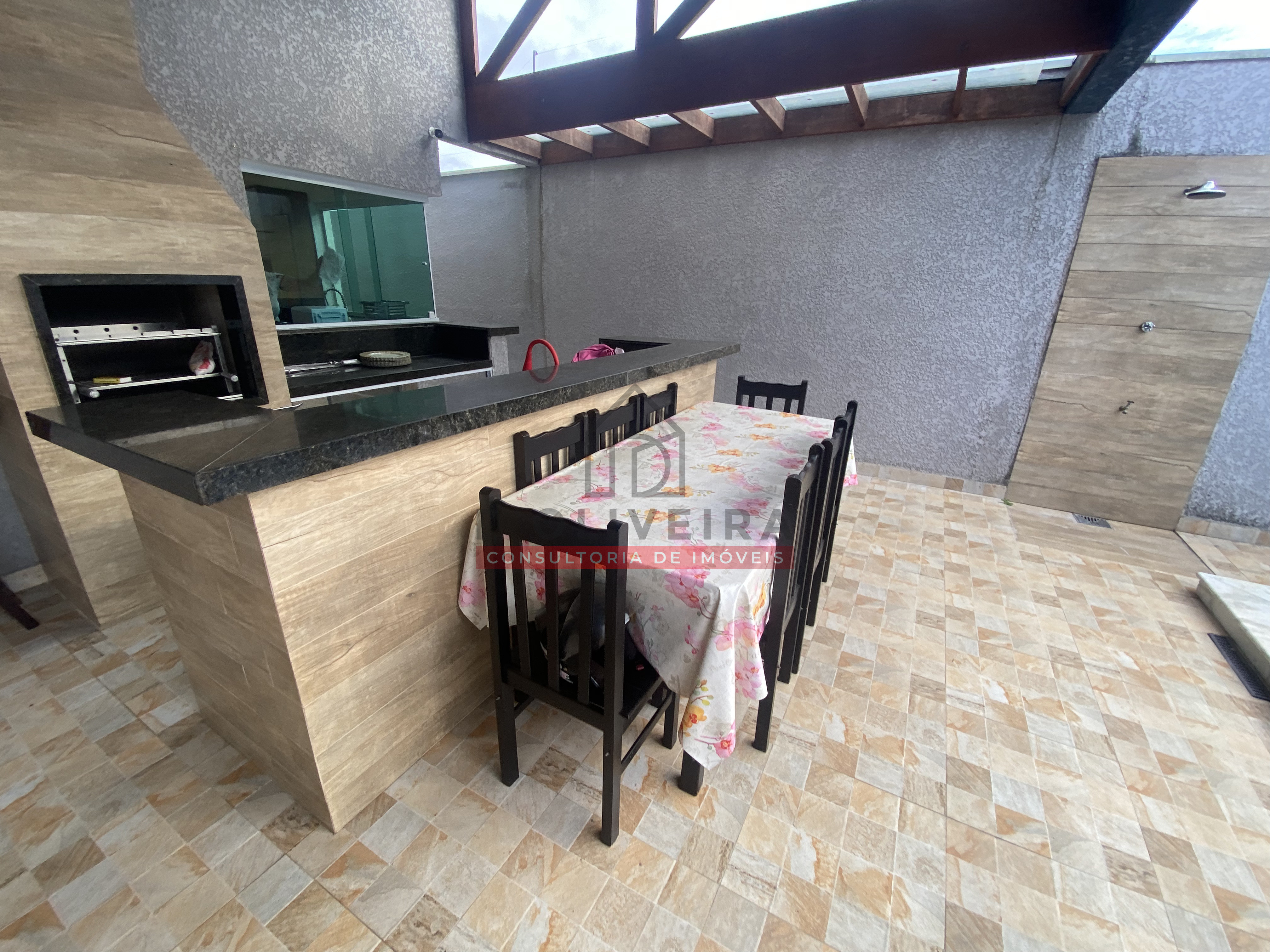 Casa com piscina e churrasqueira no Flora Rica 2 - Peruíbe - SP