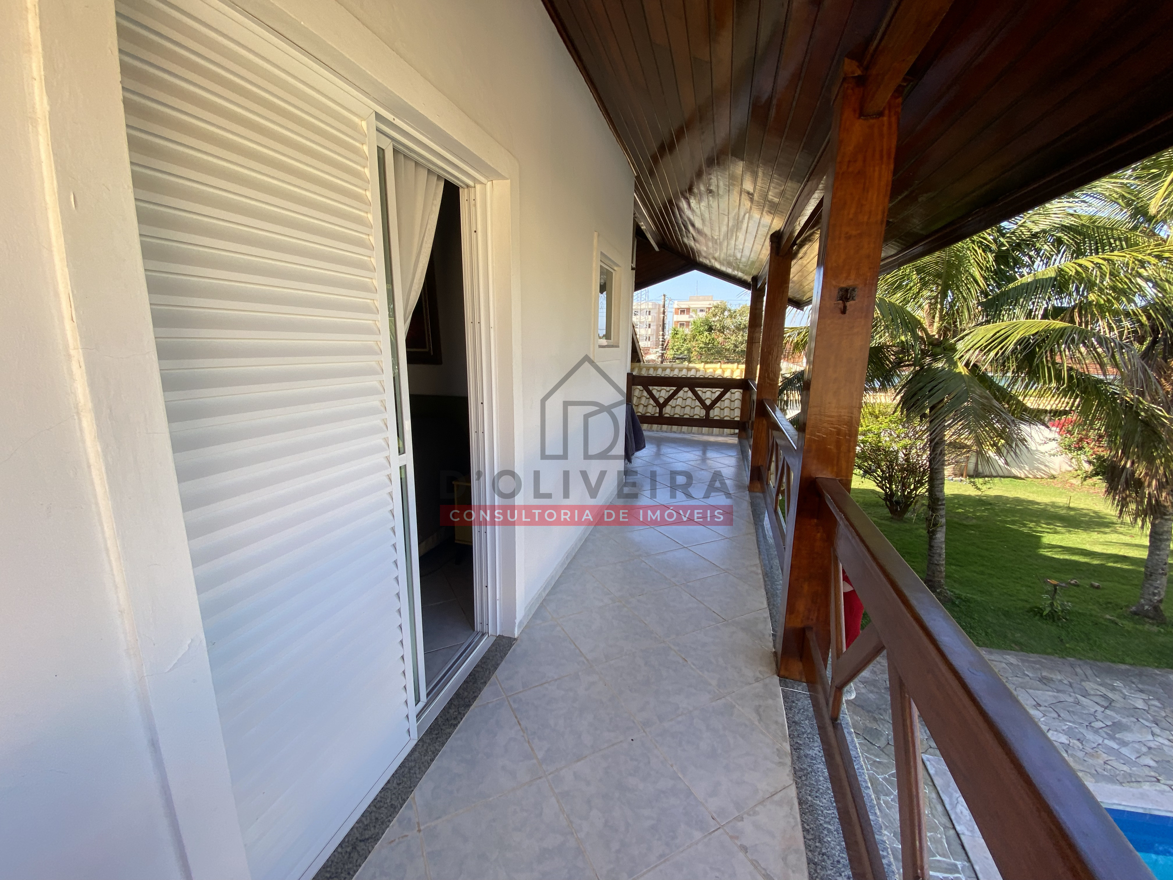 Sobrado com piscina e churrasqueira na Cidade Nova Peruíbe - Peruíbe - SP