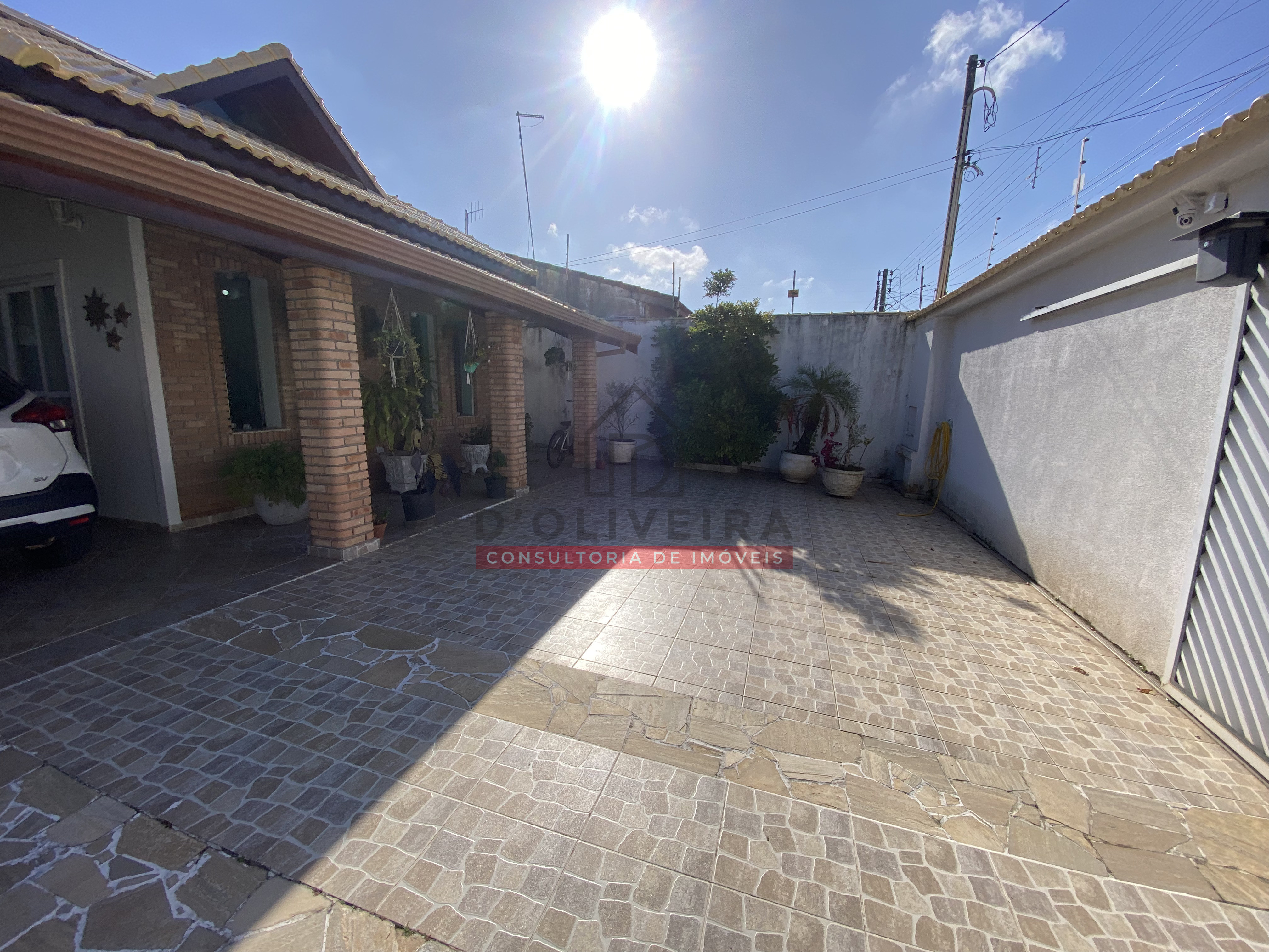 Sobrado com piscina e churrasqueira na Cidade Nova Peruíbe - Peruíbe - SP