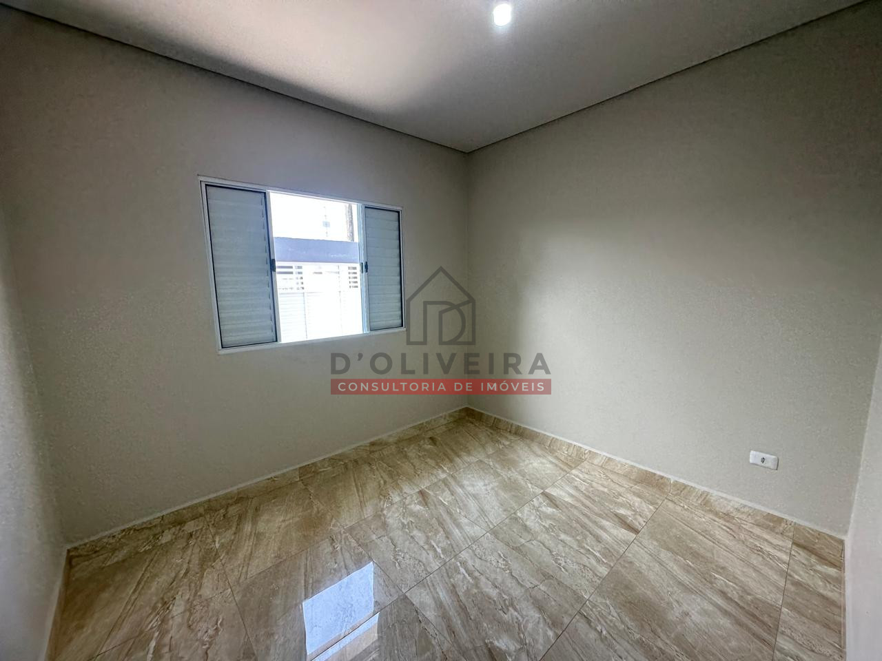 Casa térrea com piscina e churrasqueira no Balneário São João Batista 2 - Peruíbe - SP