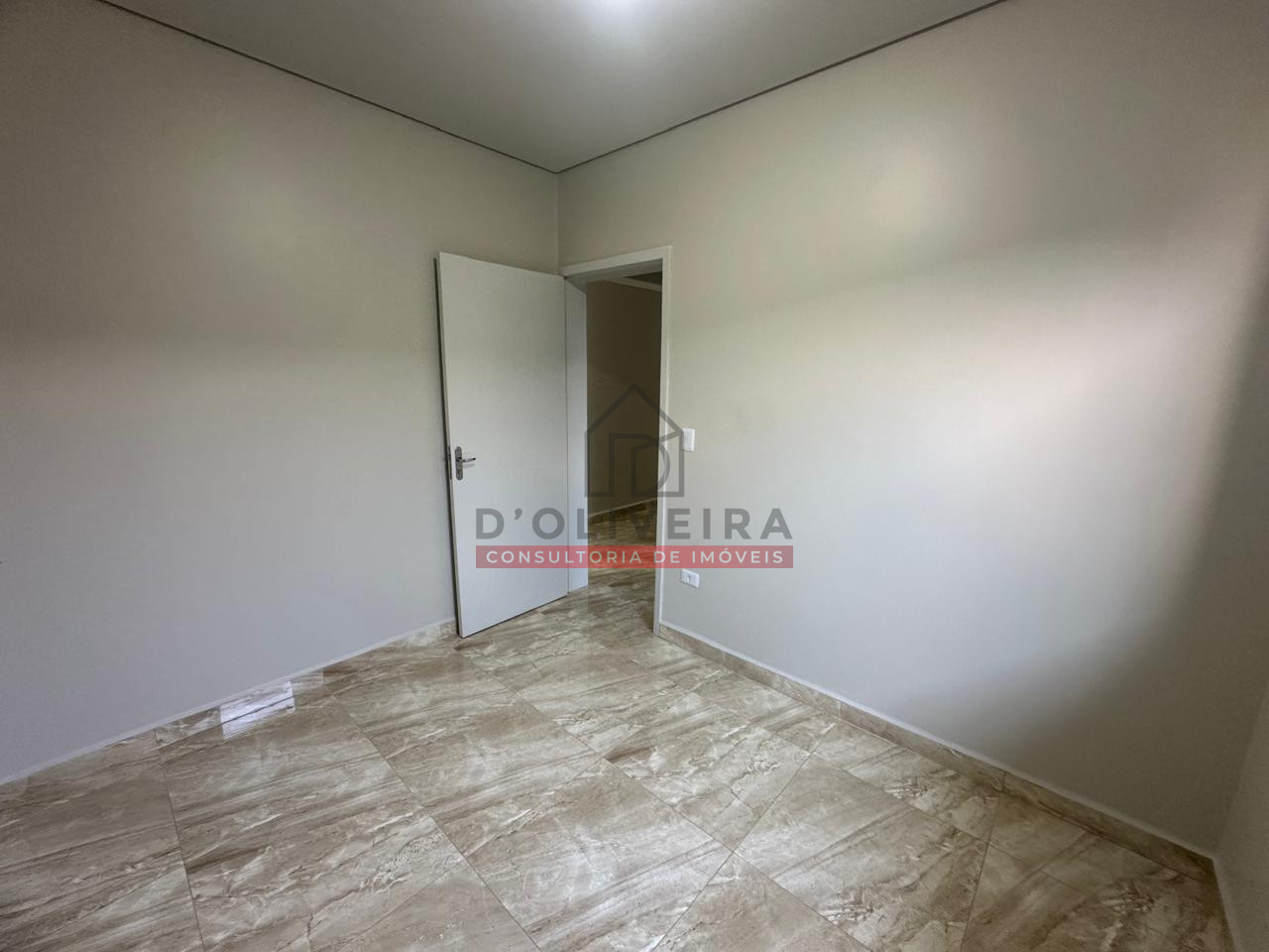 Casa térrea com piscina e churrasqueira no Balneário São João Batista 2 - Peruíbe - SP