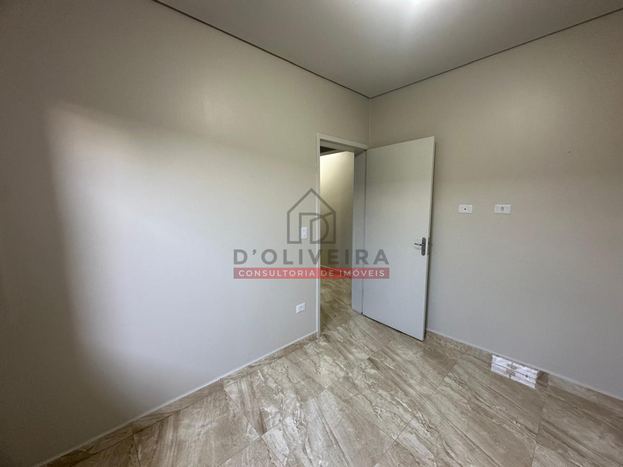 Casa térrea com piscina e churrasqueira no Balneário São João Batista 2 - Peruíbe - SP