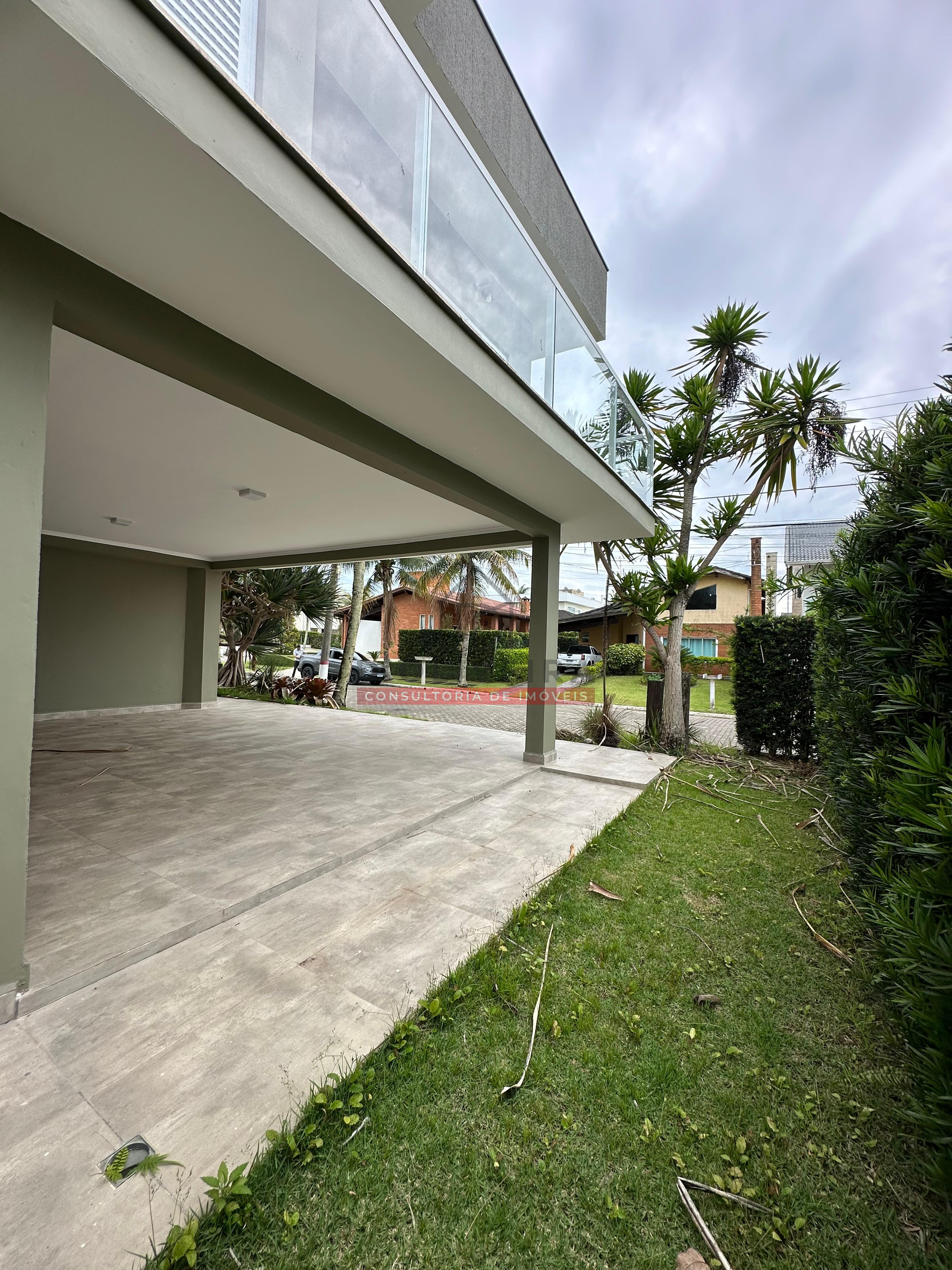 Sobrado moderno à venda no Condomínio Bougainvillée II - Peruíbe - SP