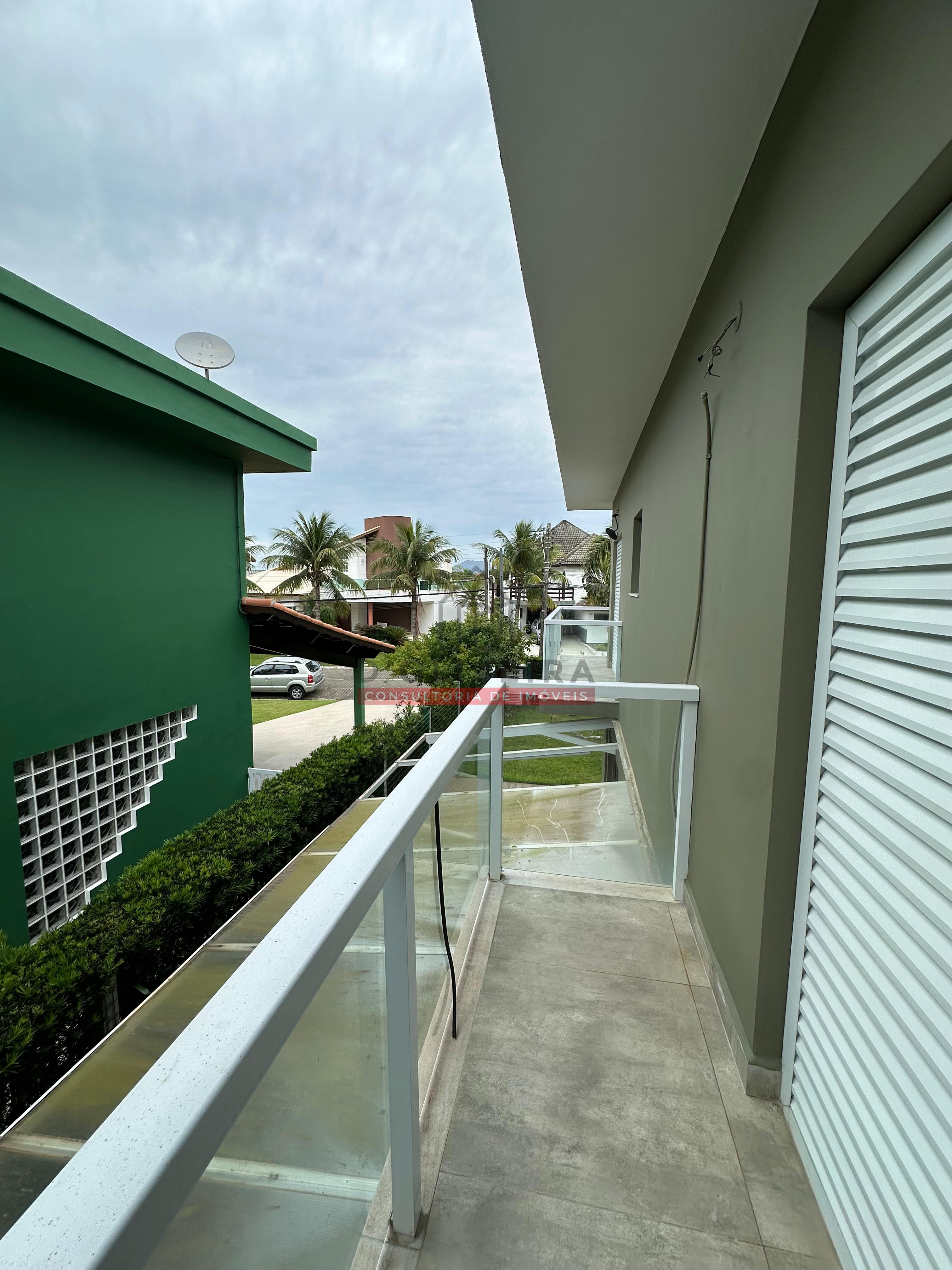 Sobrado moderno à venda no Condomínio Bougainvillée II - Peruíbe - SP