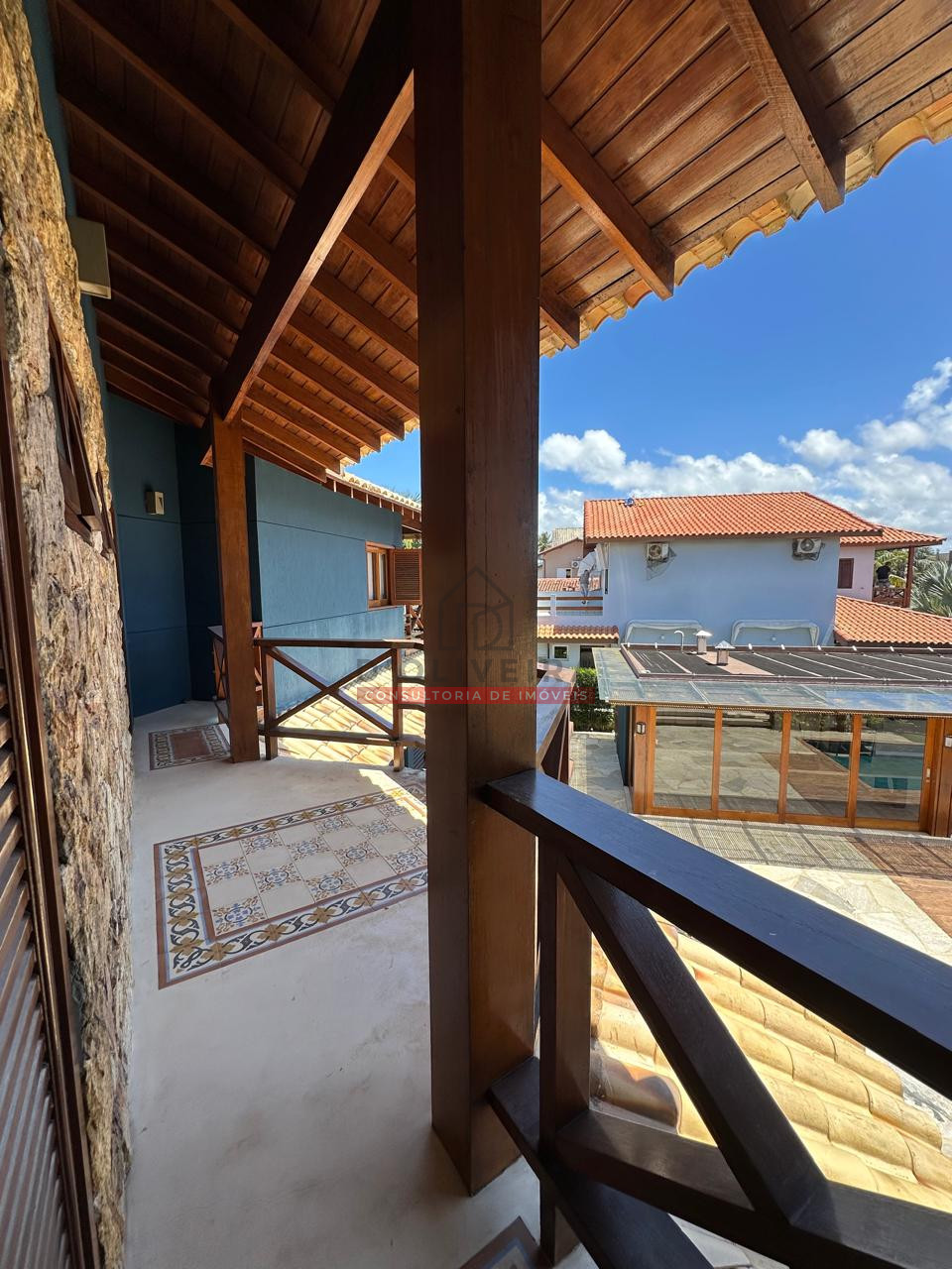 Sobrado de 4 suítes e piscina aquecida no Bougainville Residencial II - Peruíbe - SP