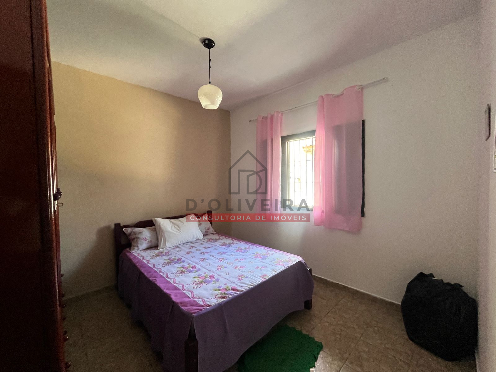 Casa térrea com piscina à venda no Belmira Novaes - Peruíbe - SP