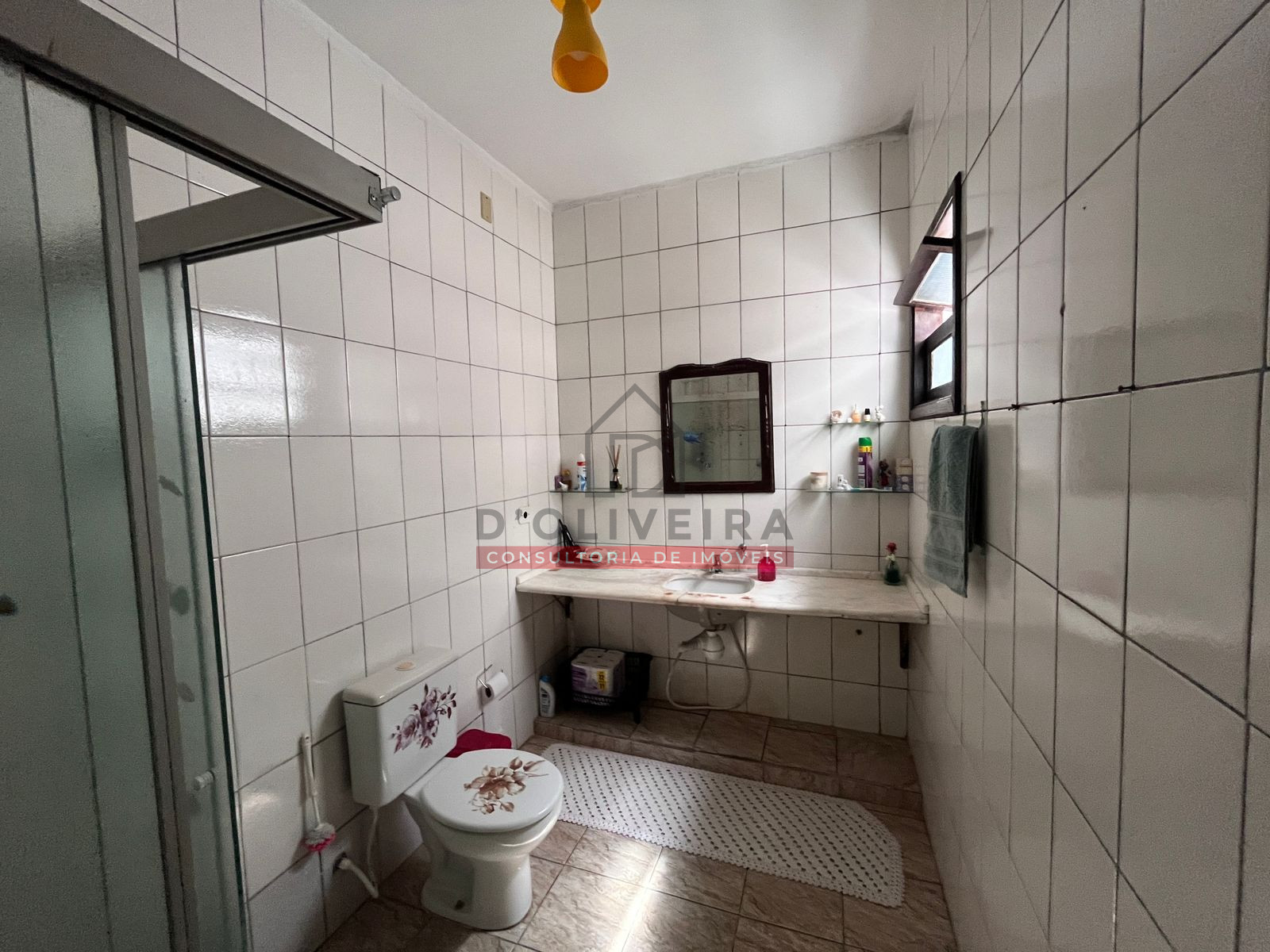 Casa térrea com piscina à venda no Belmira Novaes - Peruíbe - SP