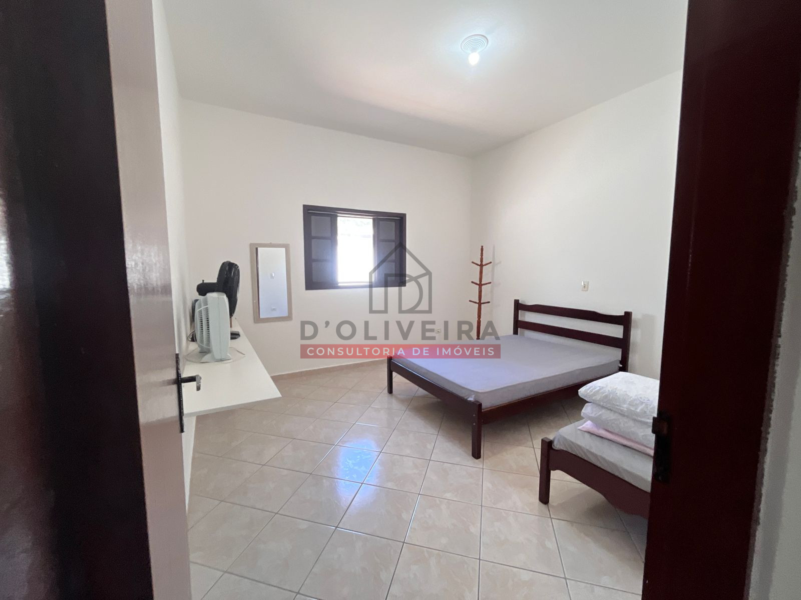 Chácara com piscina no Jardim dos Prados - Peruíbe - SP