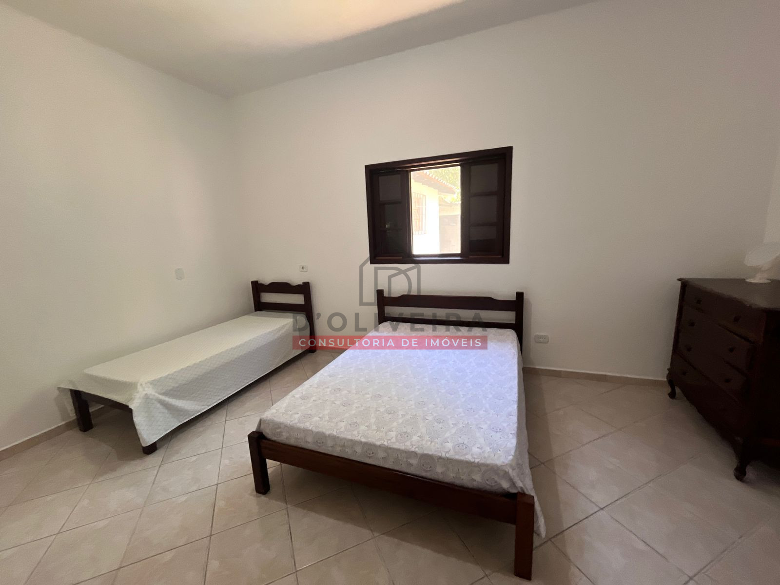 Chácara com piscina no Jardim dos Prados - Peruíbe - SP