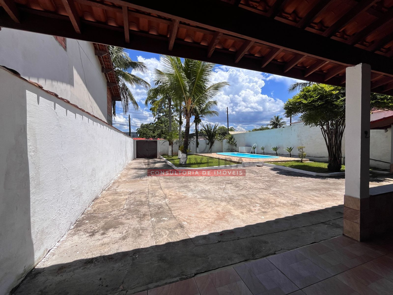 Chácara com piscina no Jardim dos Prados - Peruíbe - SP