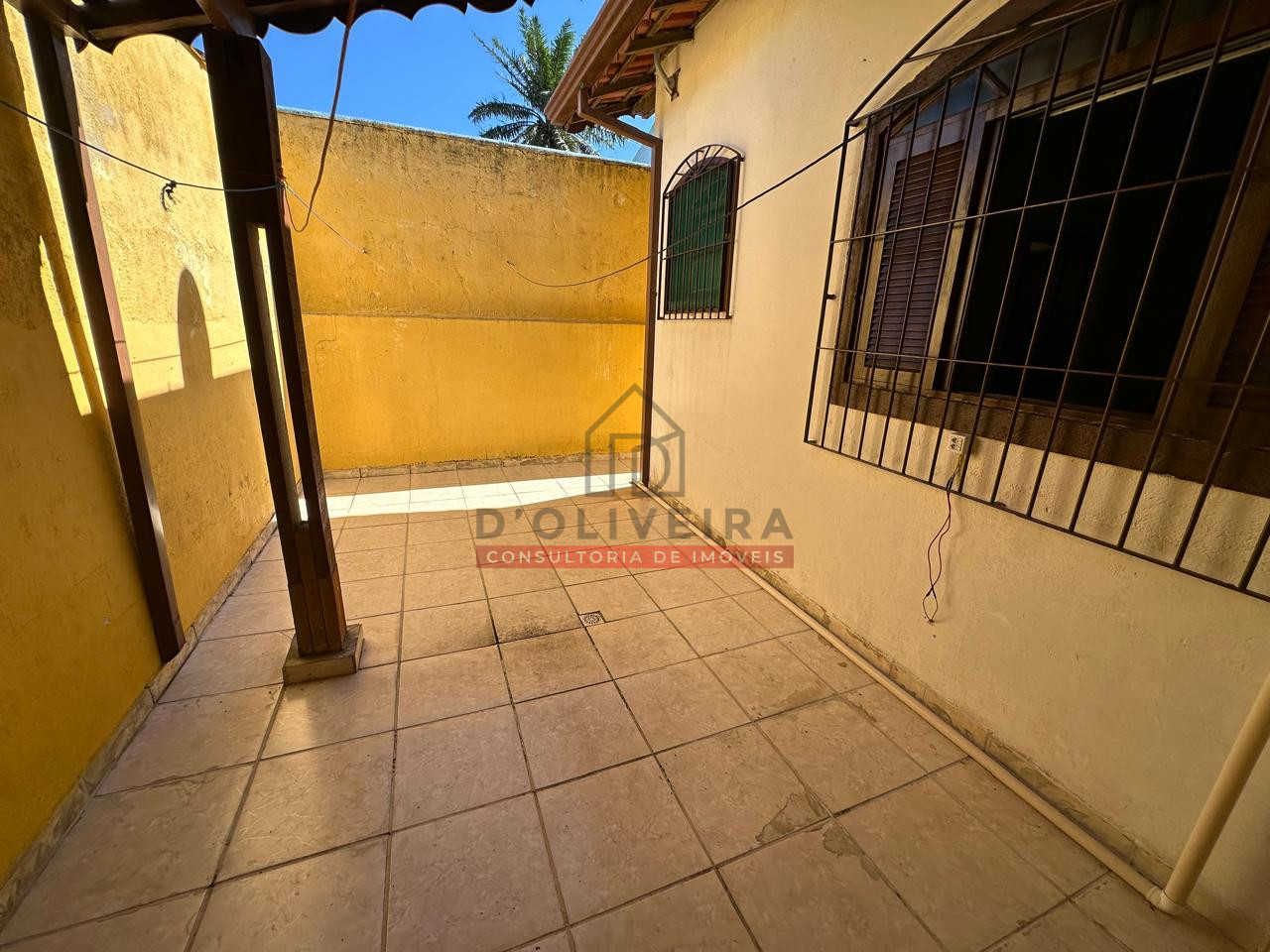 Casa térrea à venda no Balneário Arpoador - Peruíbe - SP