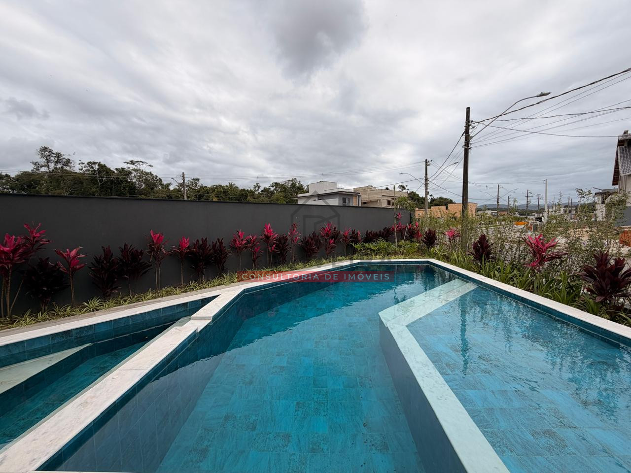 Sobrado à venda no Condomínio Bosque Três Marias - Peruíbe - SP