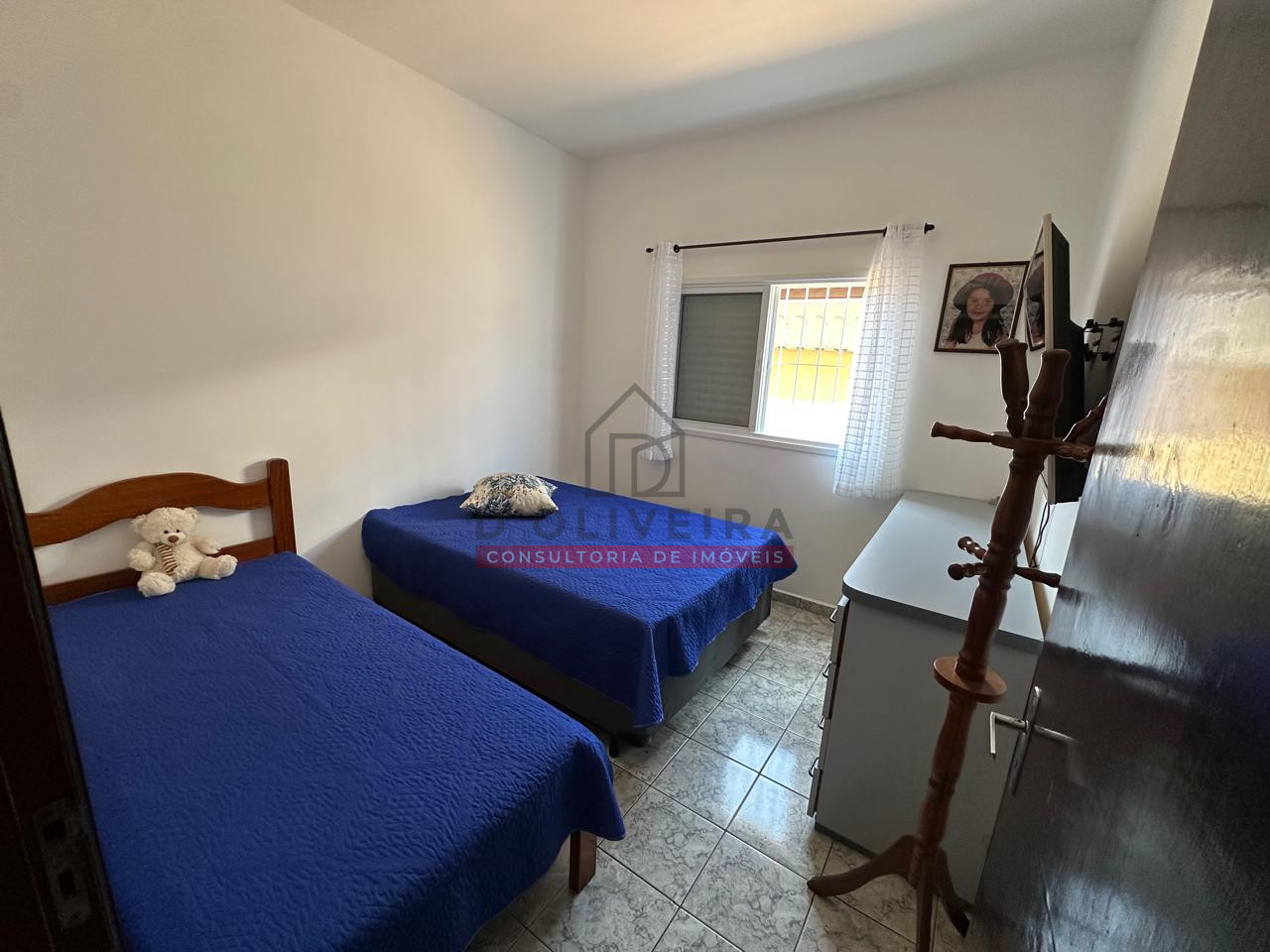 Casa com piscina e churrasqueira à venda no Balneário Oásis - Peruíbe - SP