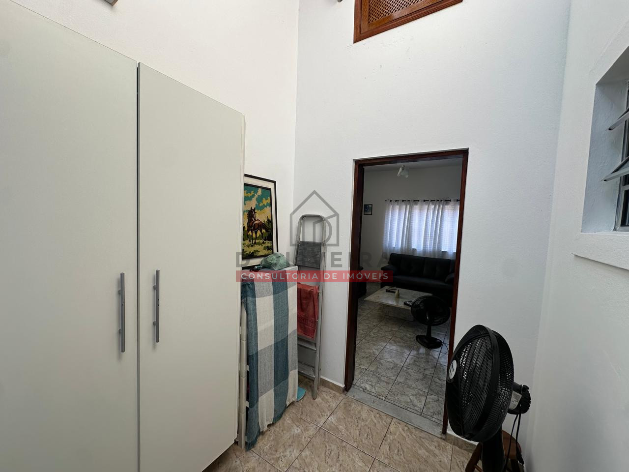 Casa com piscina e churrasqueira à venda no Balneário Oásis - Peruíbe - SP