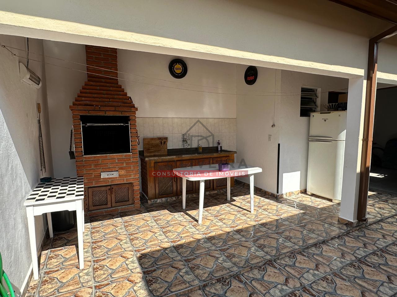 Casa com piscina e churrasqueira à venda no Balneário Oásis - Peruíbe - SP