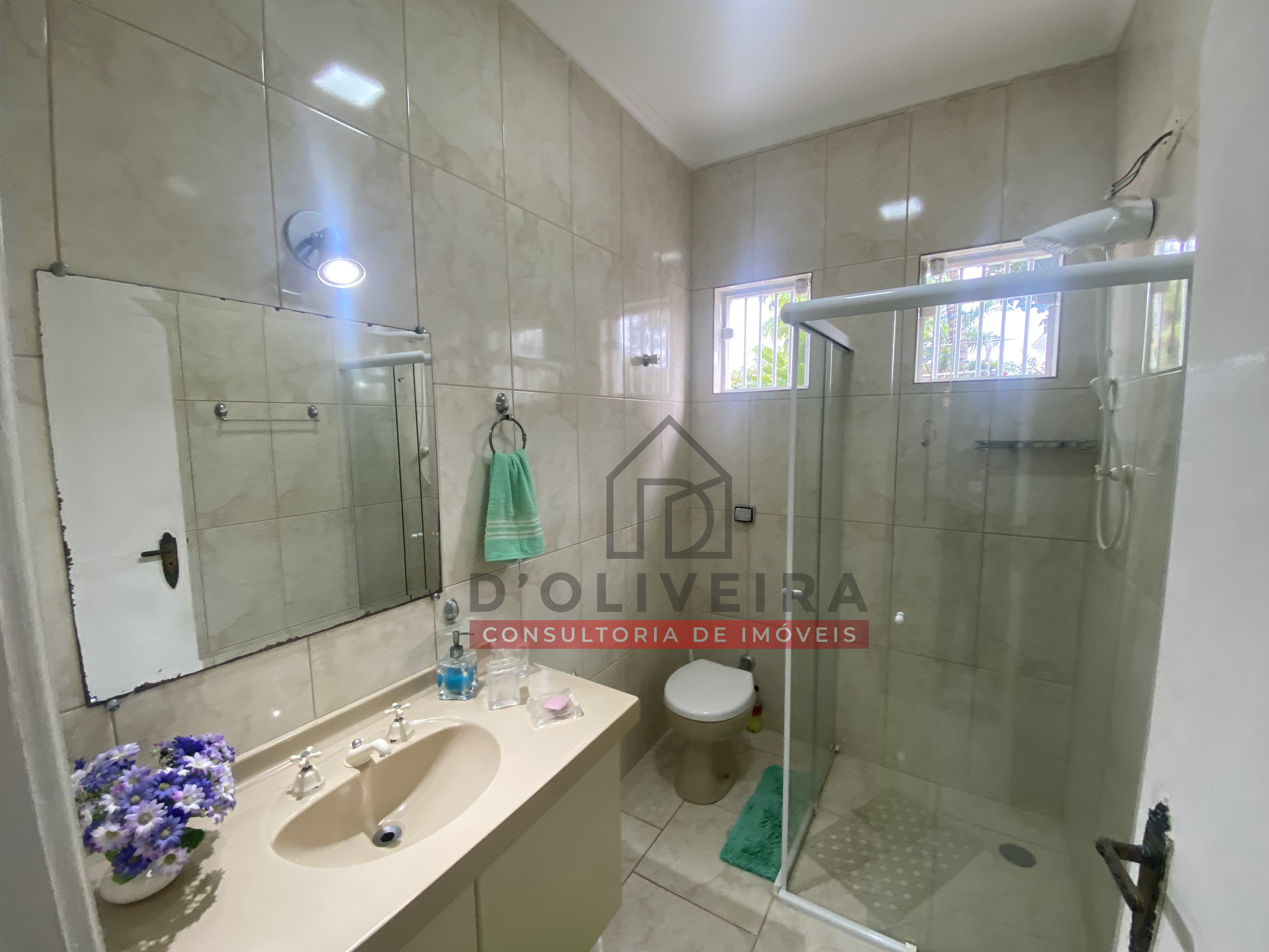 Casa com piscina e área gourmet à venda no Balneário Oásis - Peruíbe - SP