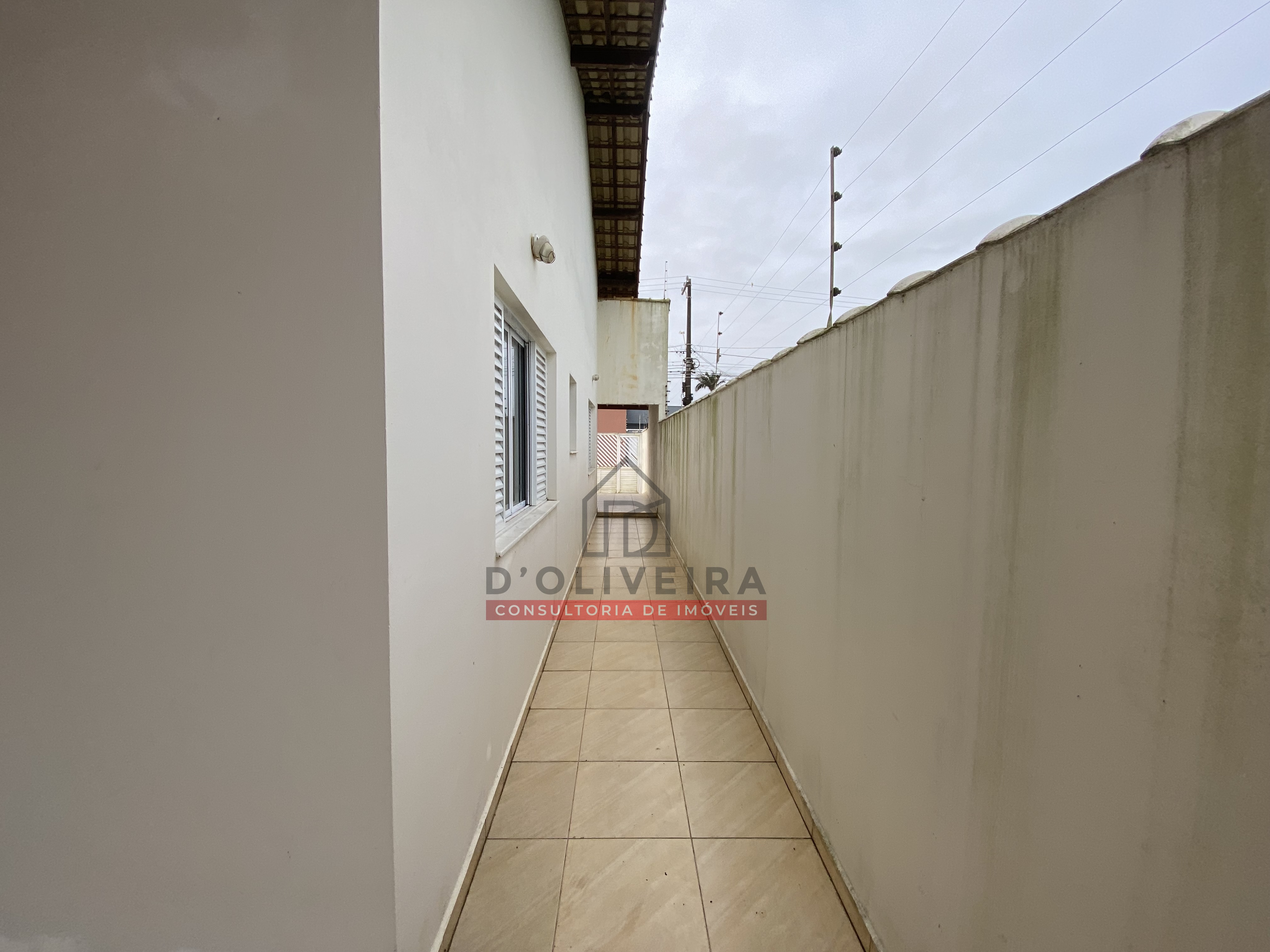 Casa com térrea com piscina à venda no Maria Helena Novaes - Peruíbe - SP