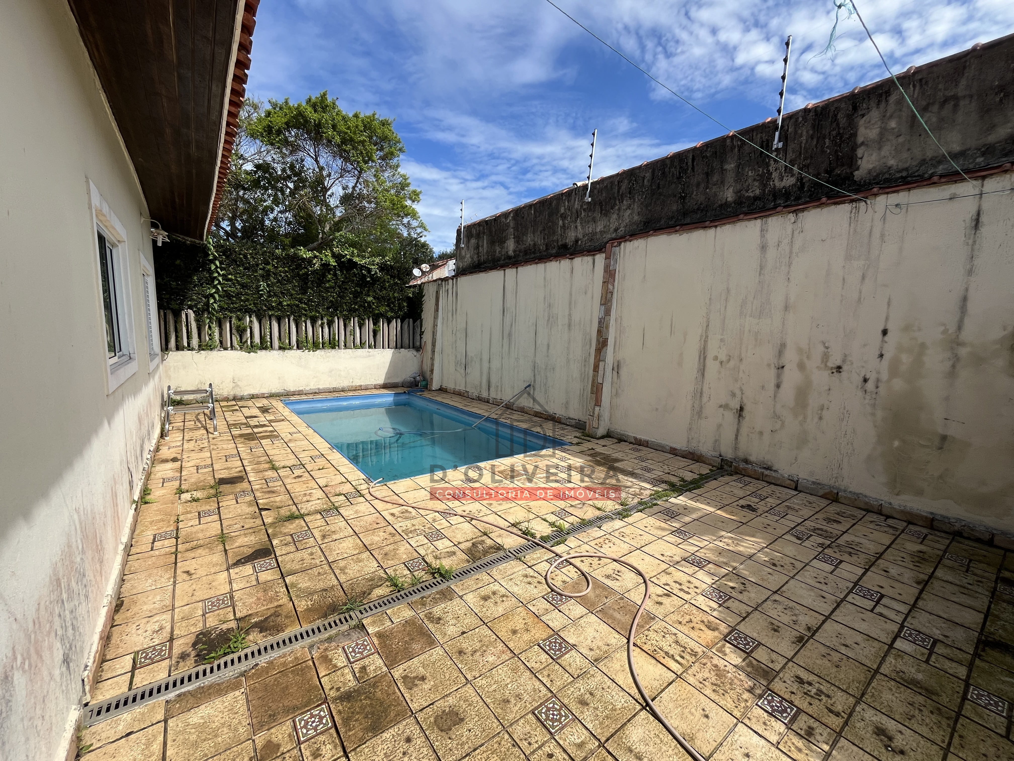 Casa com piscina à venda no Condomínio Residencial Bougainvillée III - Peruíbe - SP