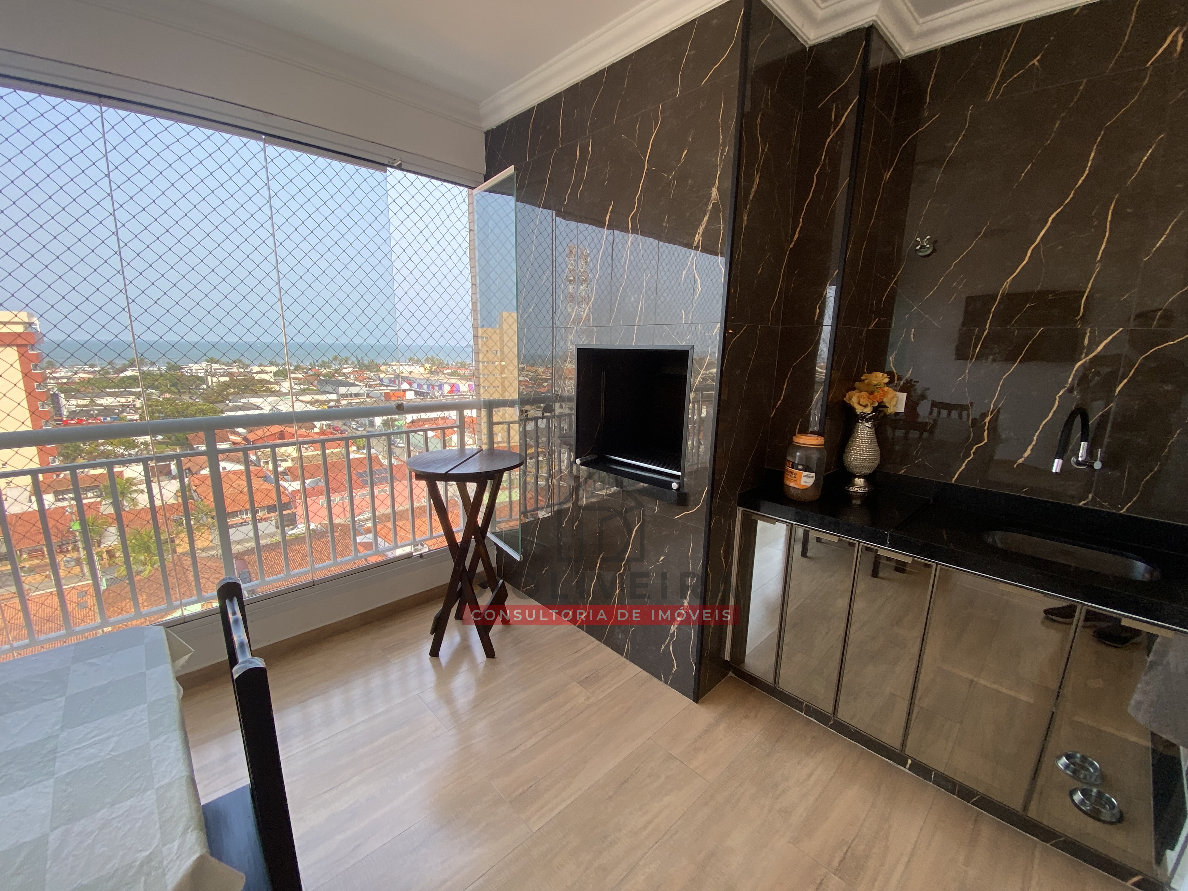 Apartamento mobiliado à venda no Centro - Peruíbe - SP