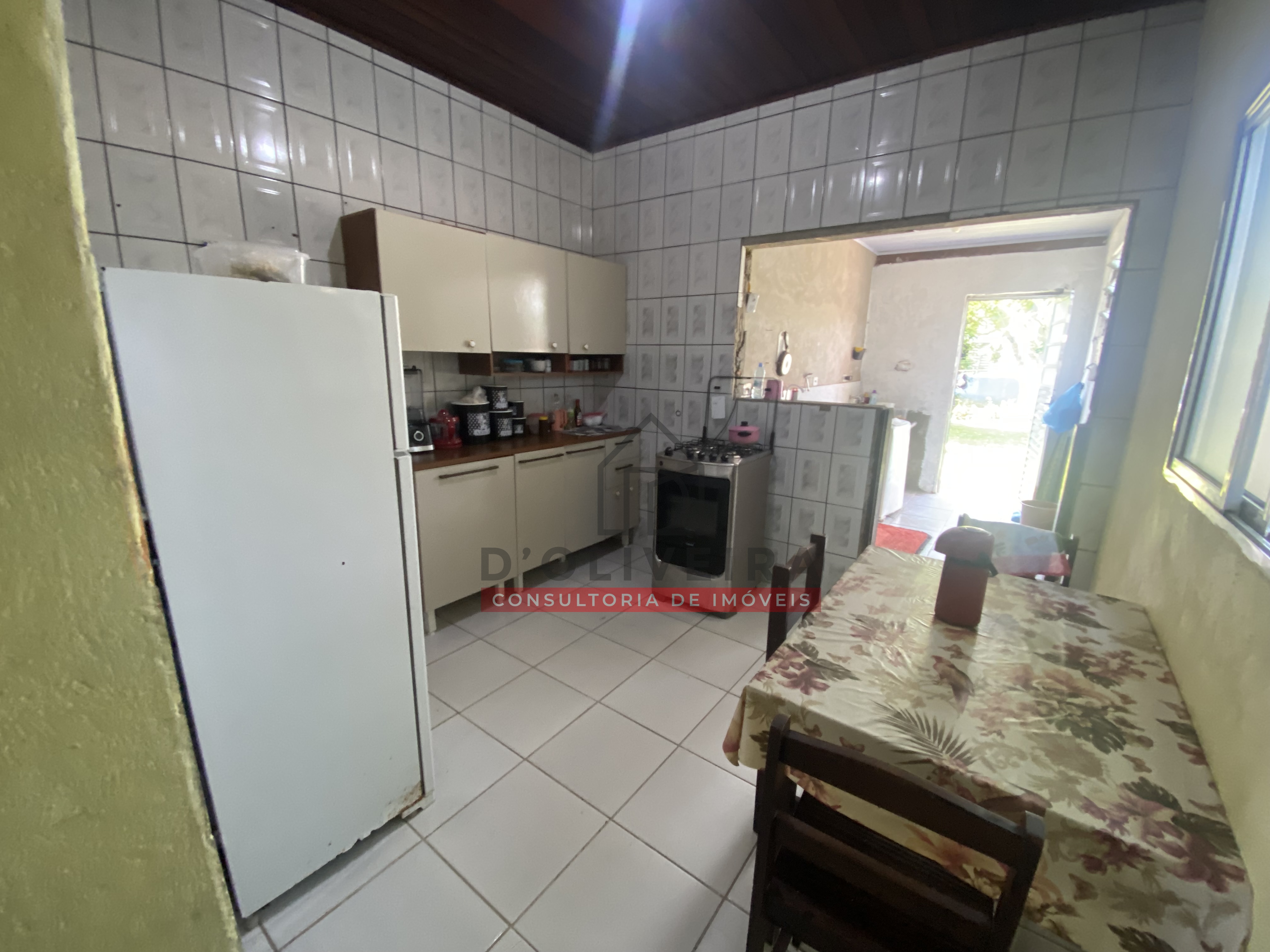 Casa com espaço comercial à venda na Vila Peruíbe - Peruíbe - SP