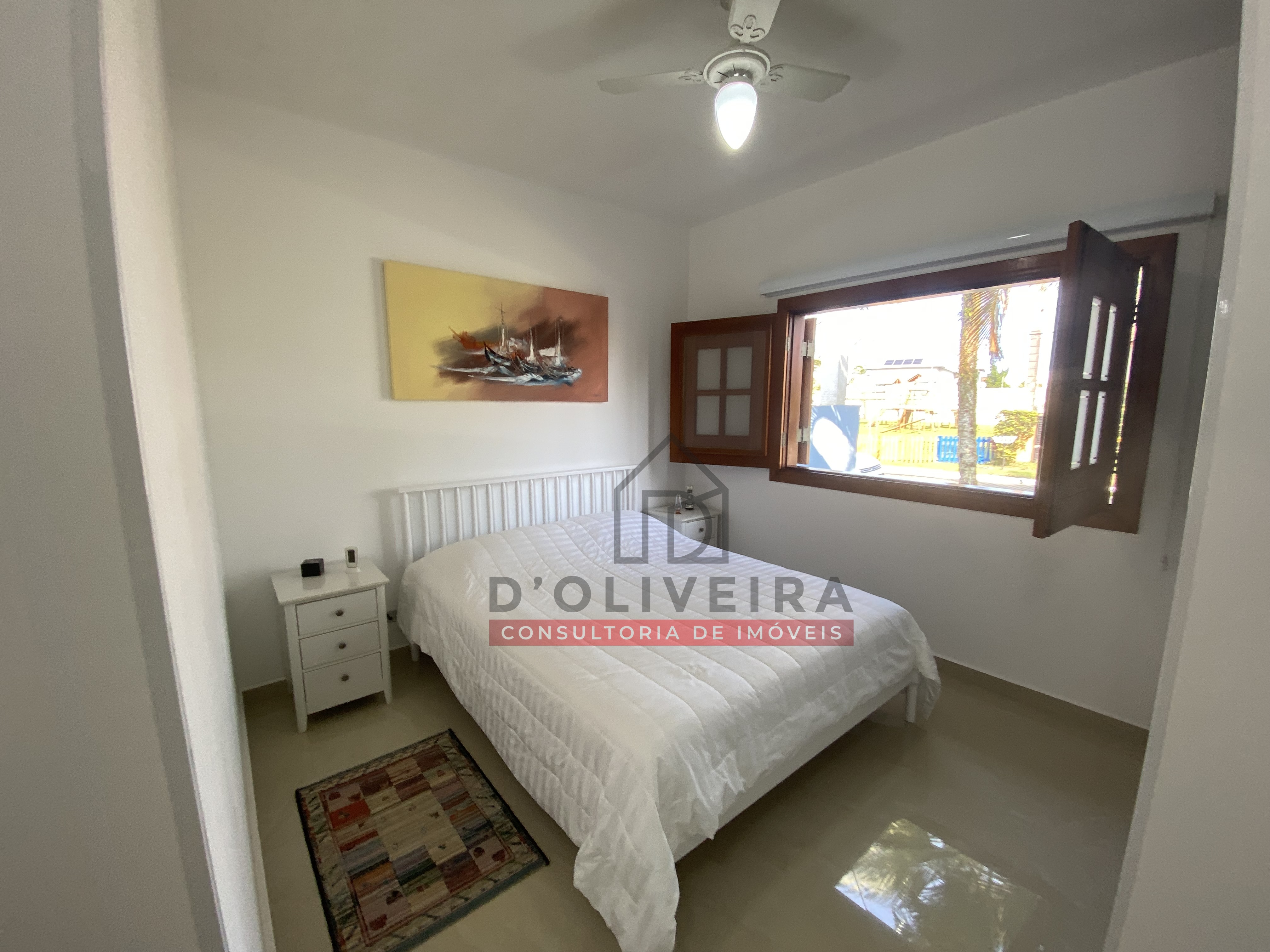 Casa com piscina à venda no Condomínio Bougainvillée III - -Peruíbe - SP