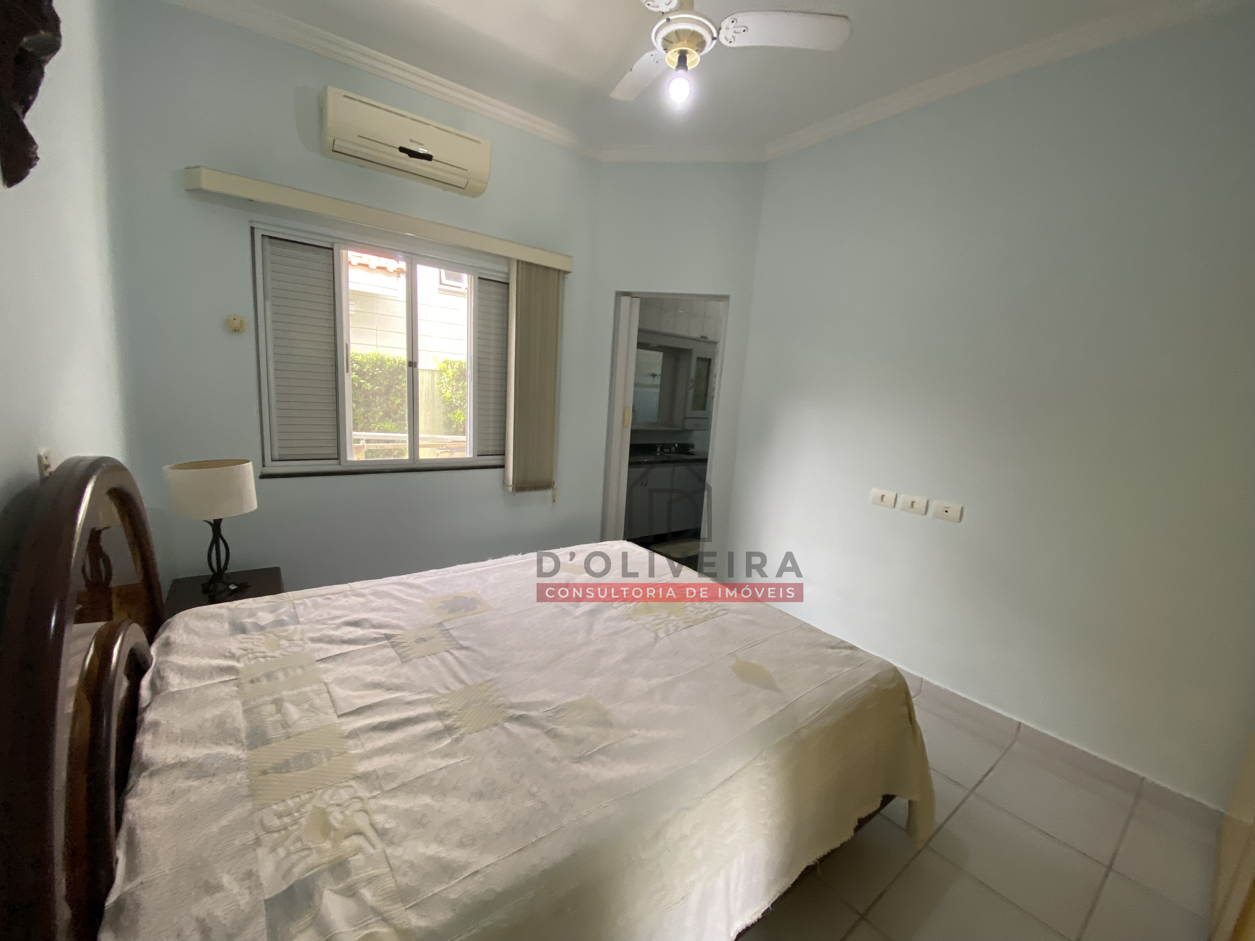 Casa térrea com 3 suítes à venda no condomínio Bougainvillée III - Peruíbe - SP