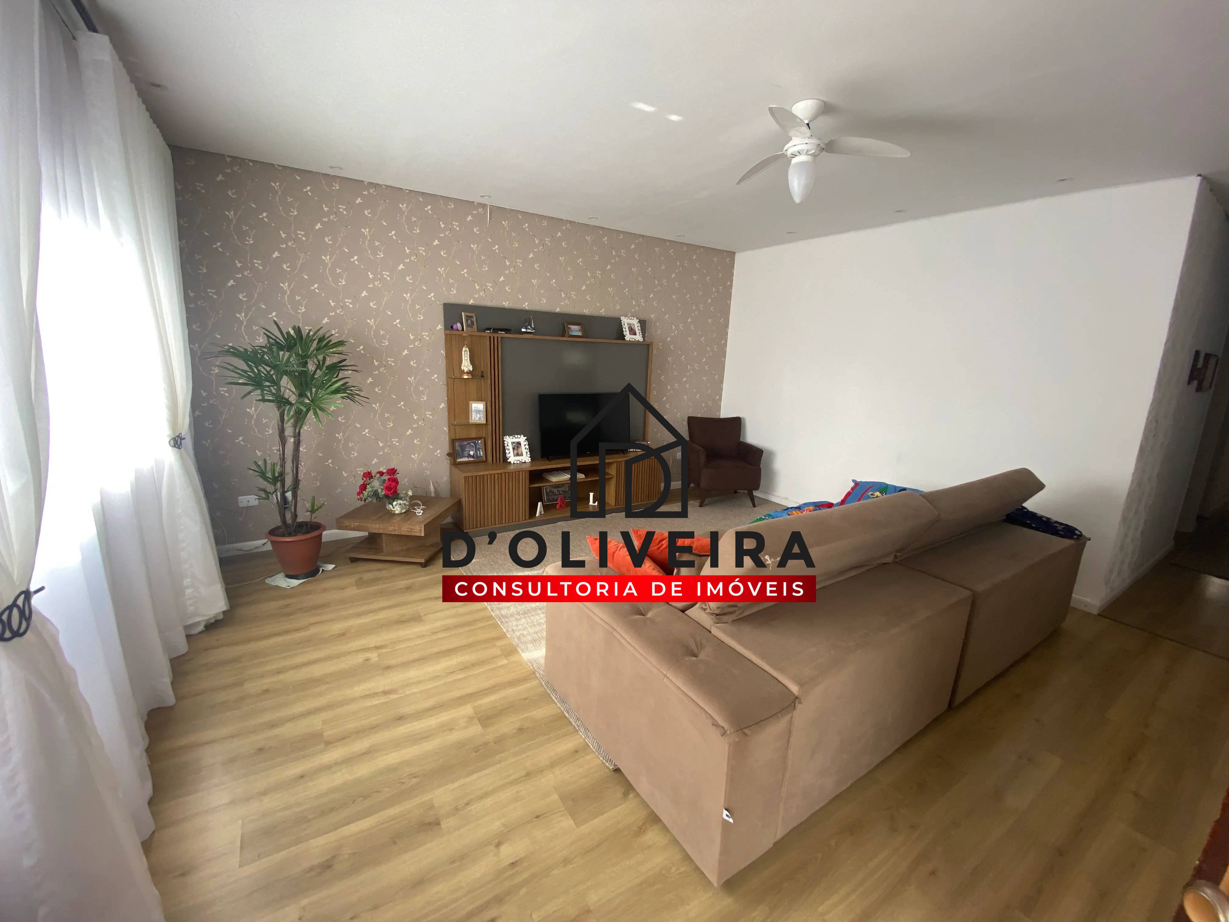 Casa térrea à venda no Balneário Oásis - Peruíbe - SP